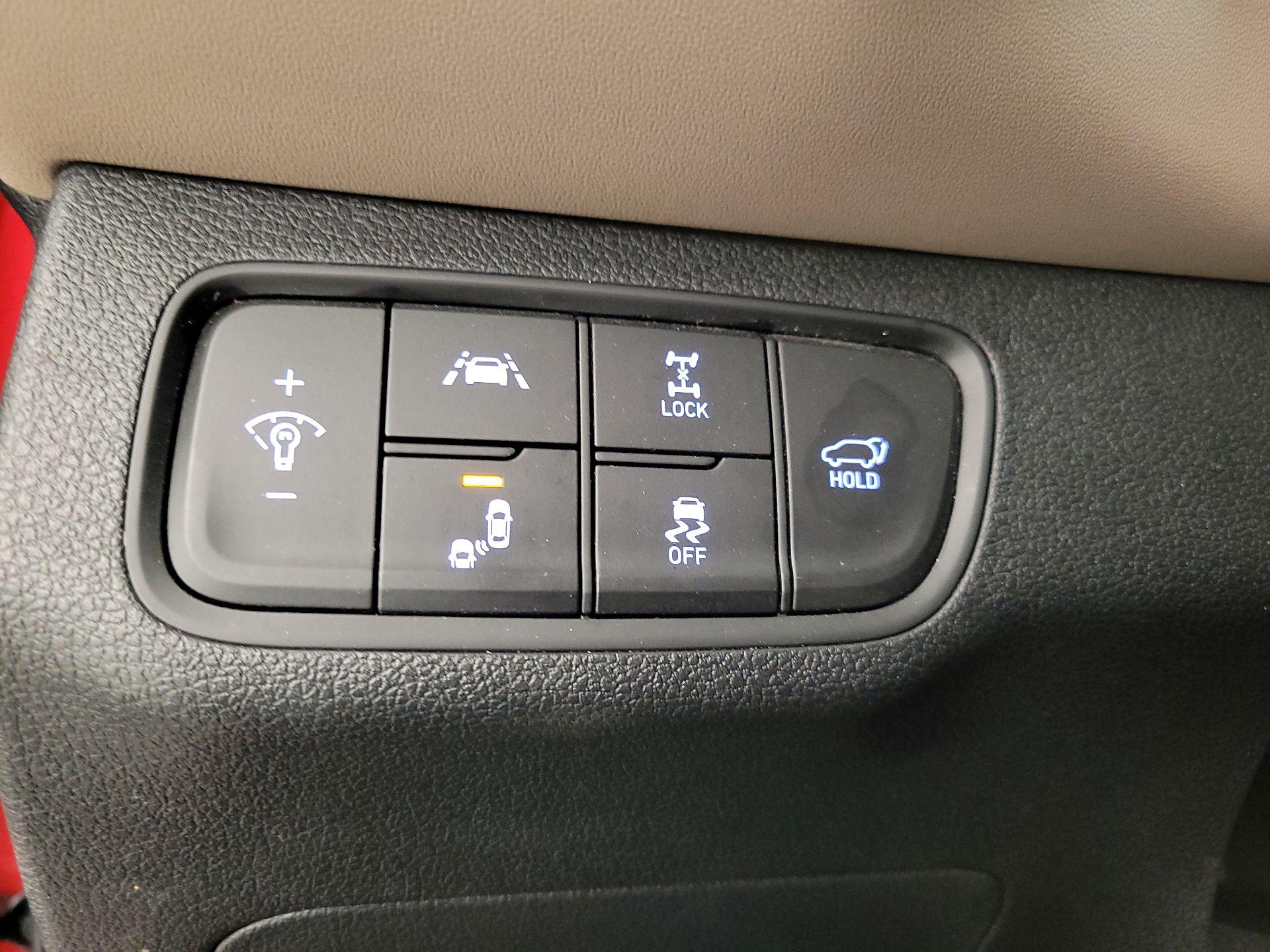 Thumbnail: 2020 Hyundai Santa Fe - 13