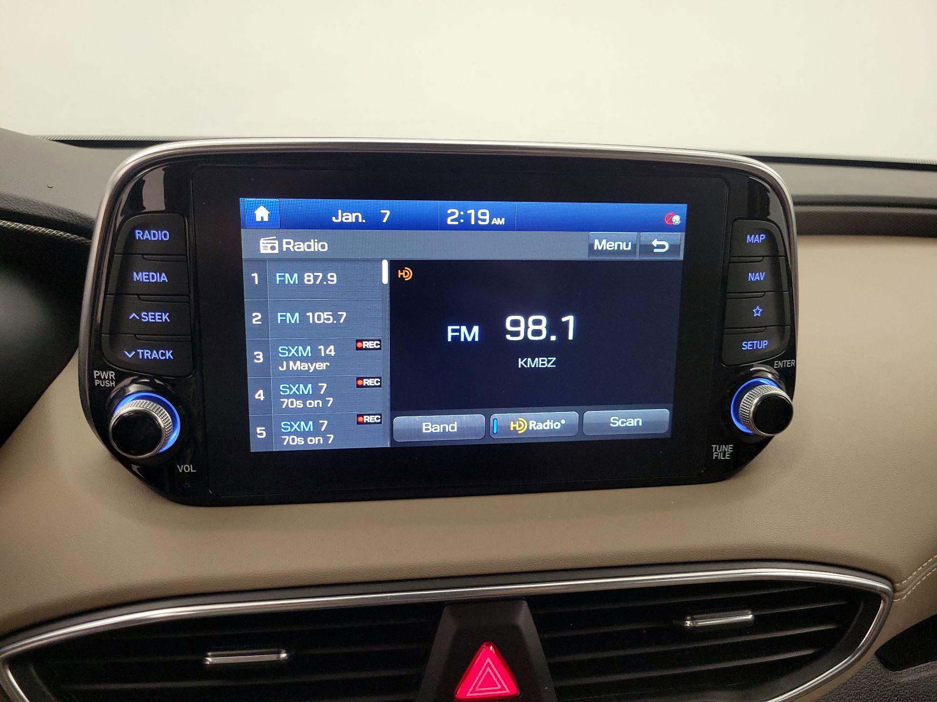 Thumbnail: 2020 Hyundai Santa Fe - 16