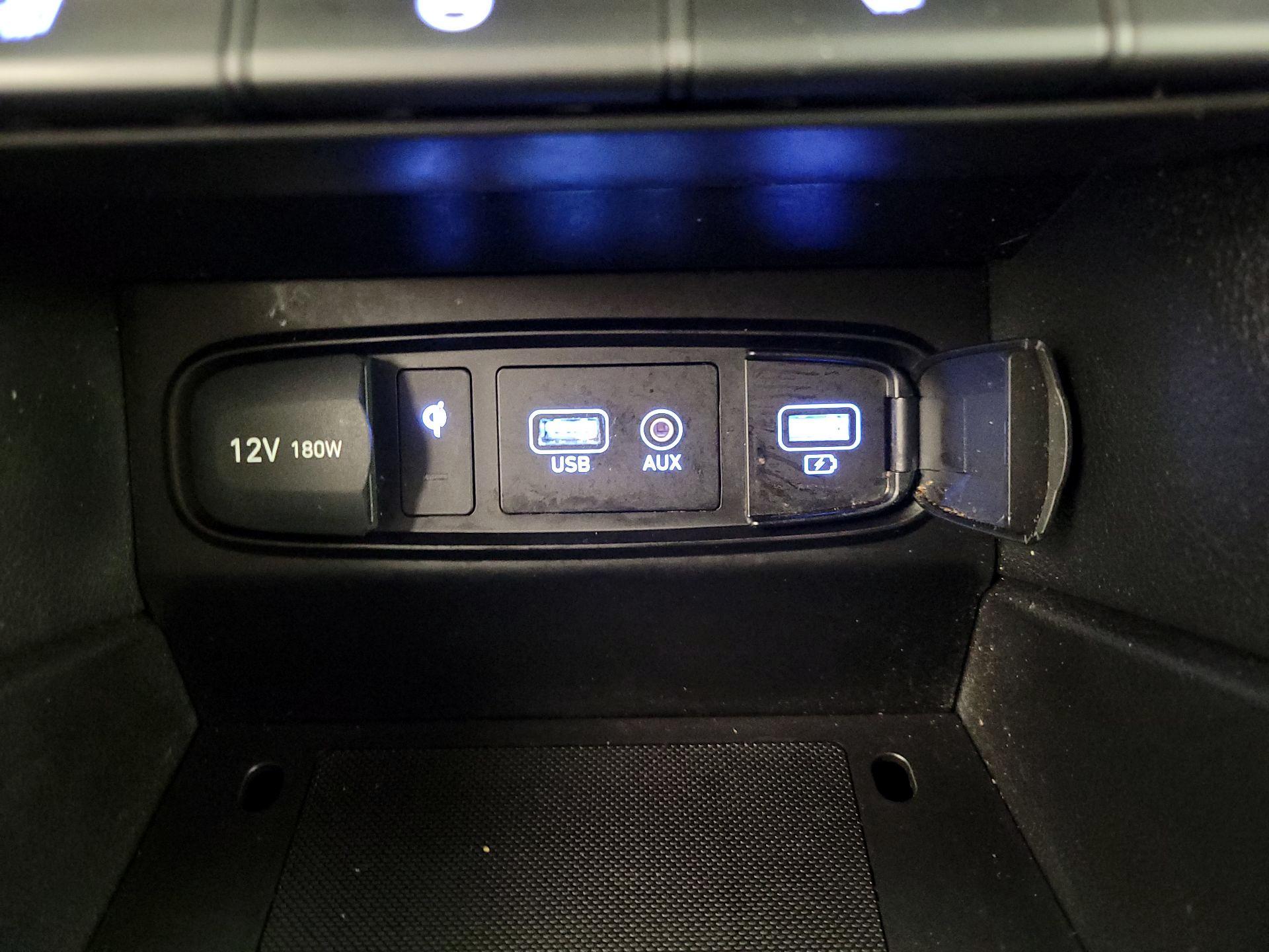 Thumbnail: 2020 Hyundai Santa Fe - 19