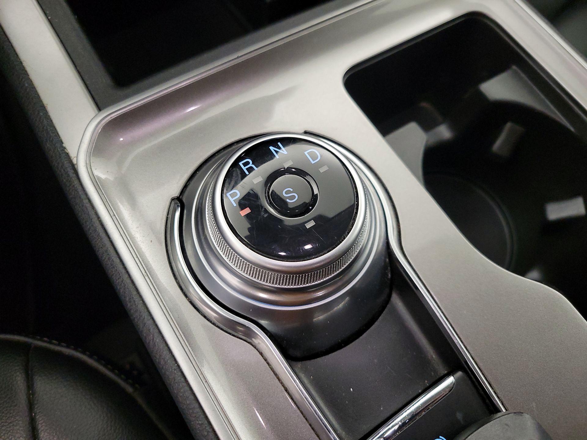 Thumbnail: 2023 Ford Edge - 17