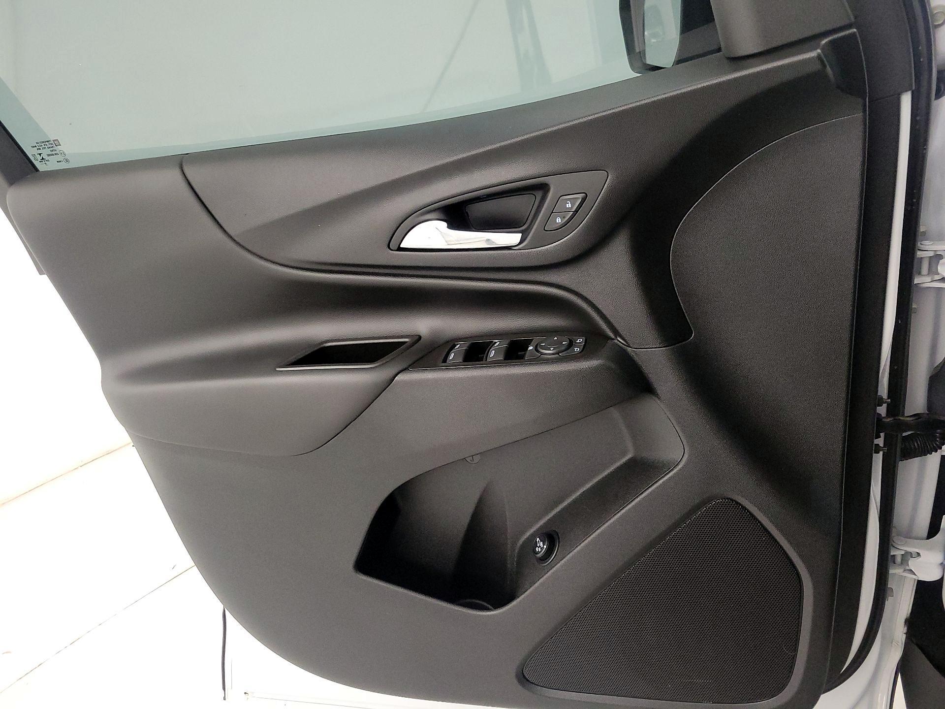 Thumbnail: 2022 Chevrolet Equinox - 12