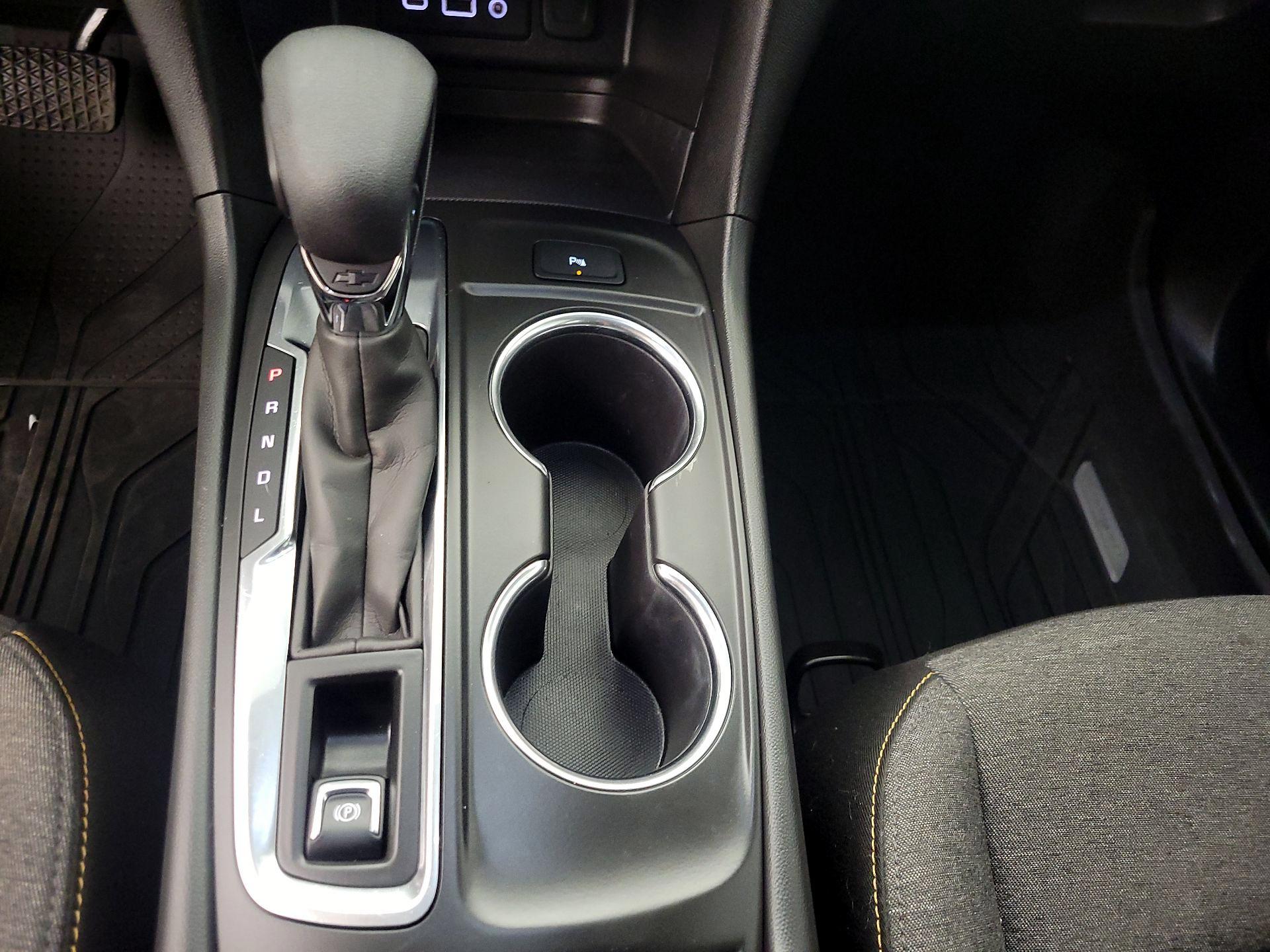 Thumbnail: 2022 Chevrolet Equinox - 18