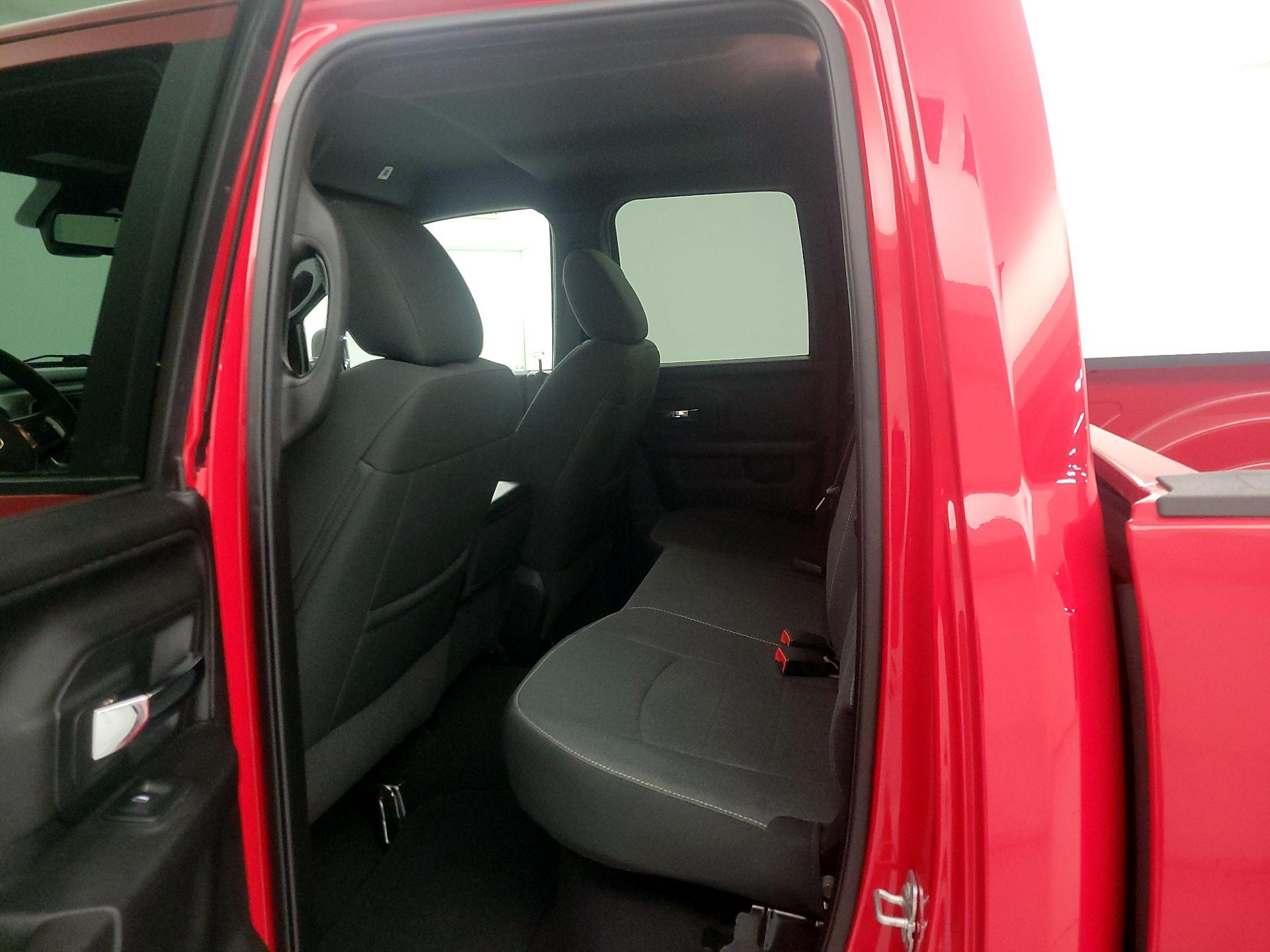 Thumbnail: 2022 RAM 1500 Classic - 17