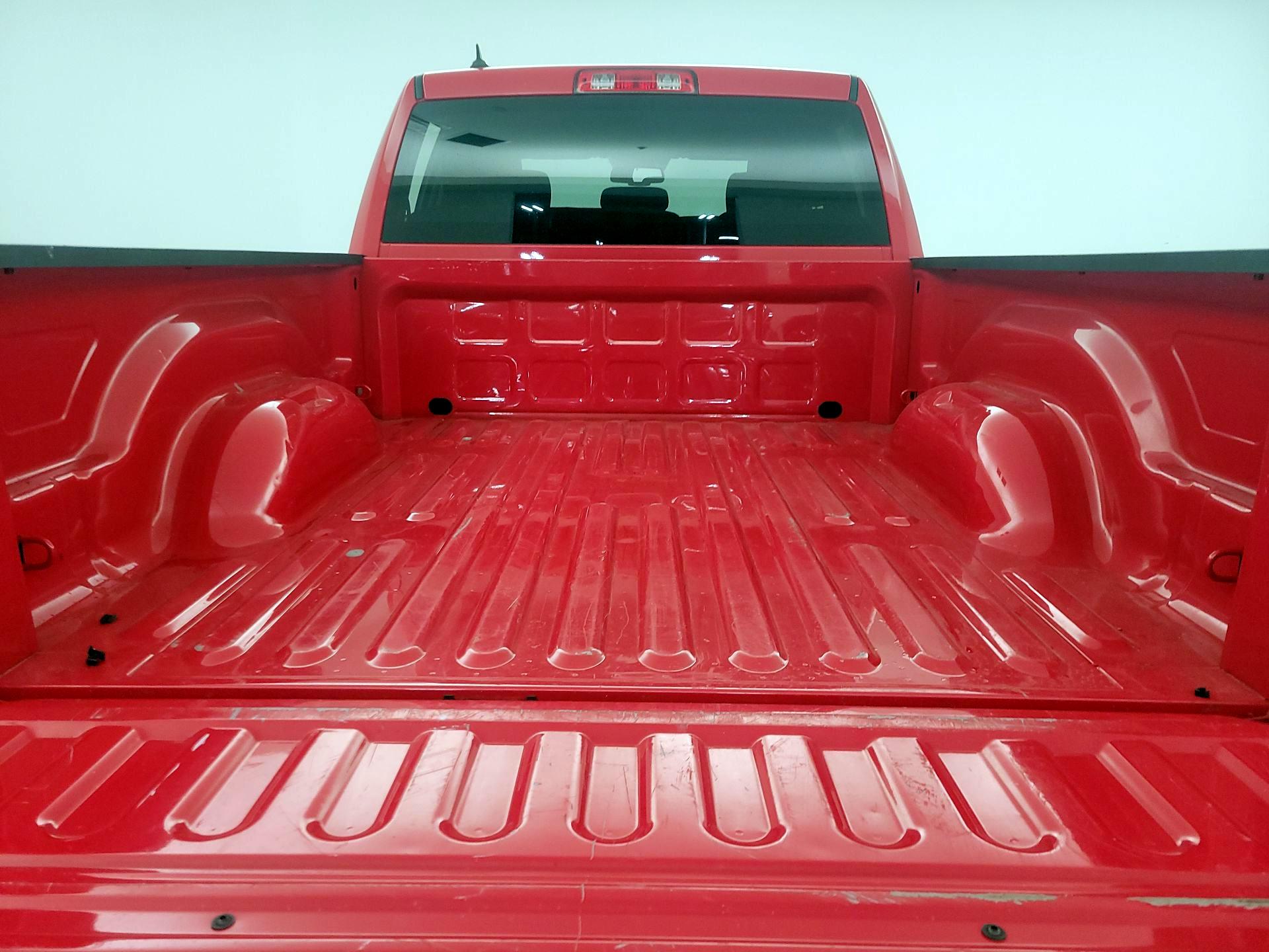 Thumbnail: 2022 RAM 1500 Classic - 18