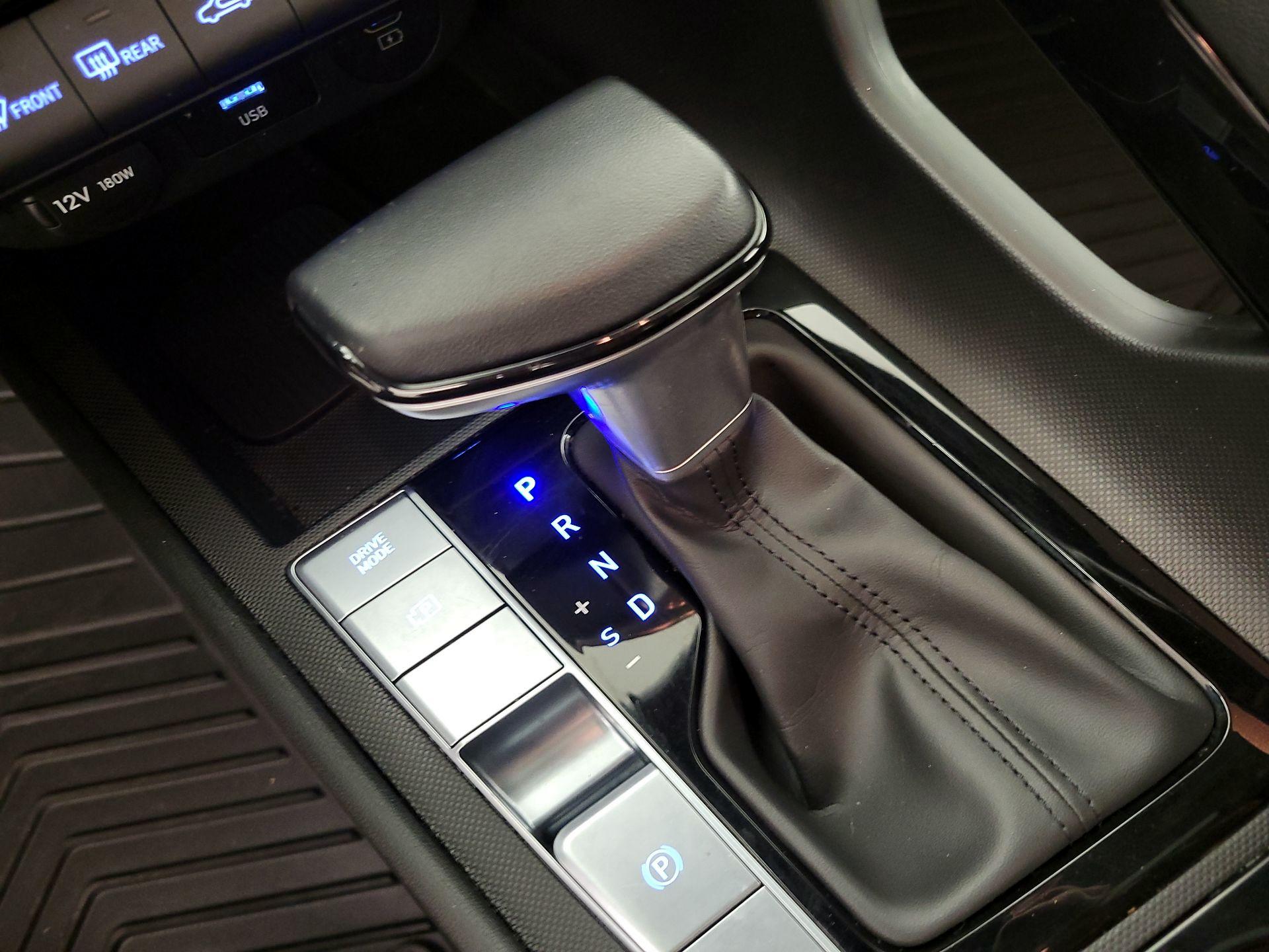 Thumbnail: 2024 Hyundai Elantra - 18