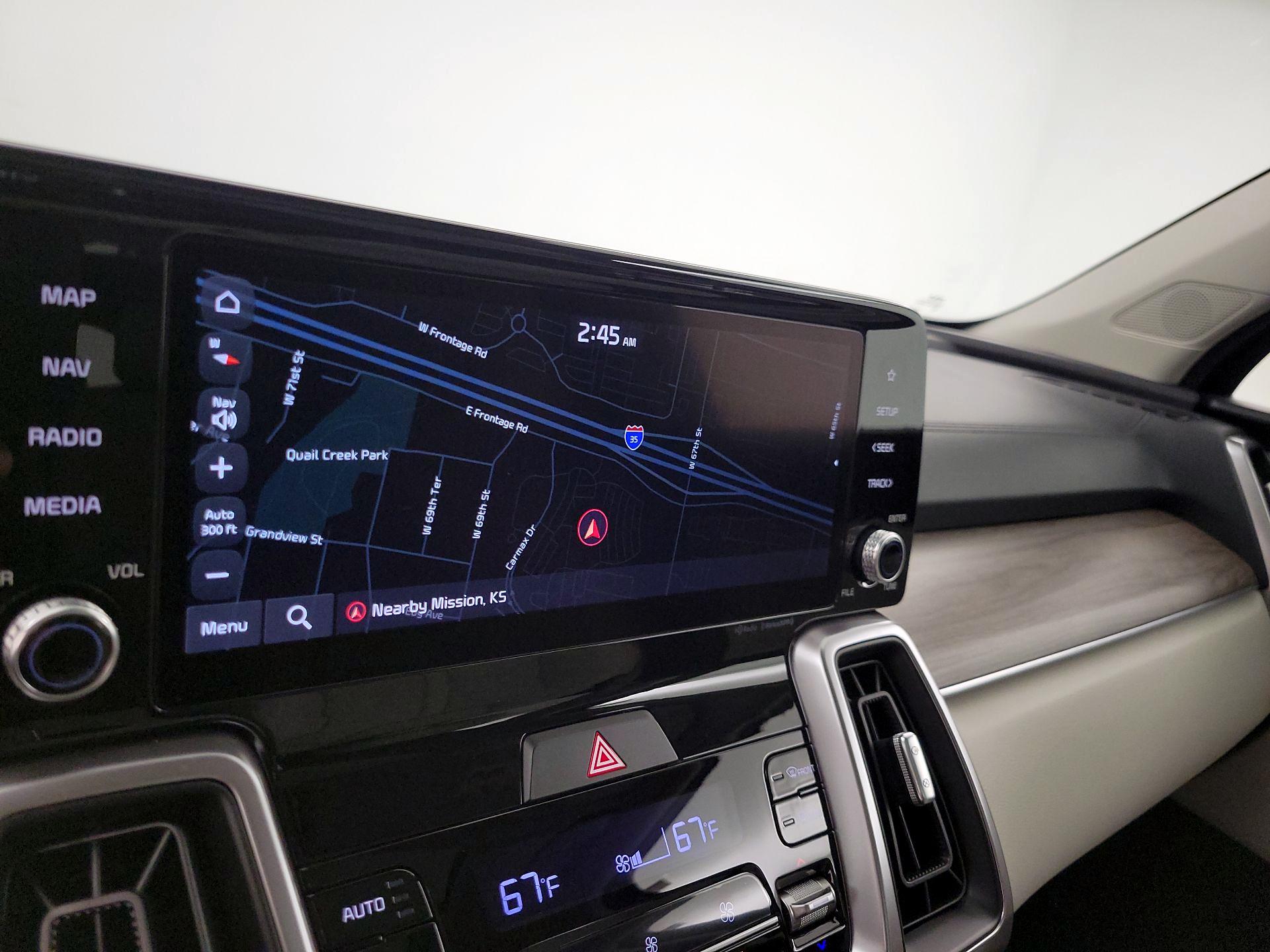 Thumbnail: 2023 Kia Sorento - 14