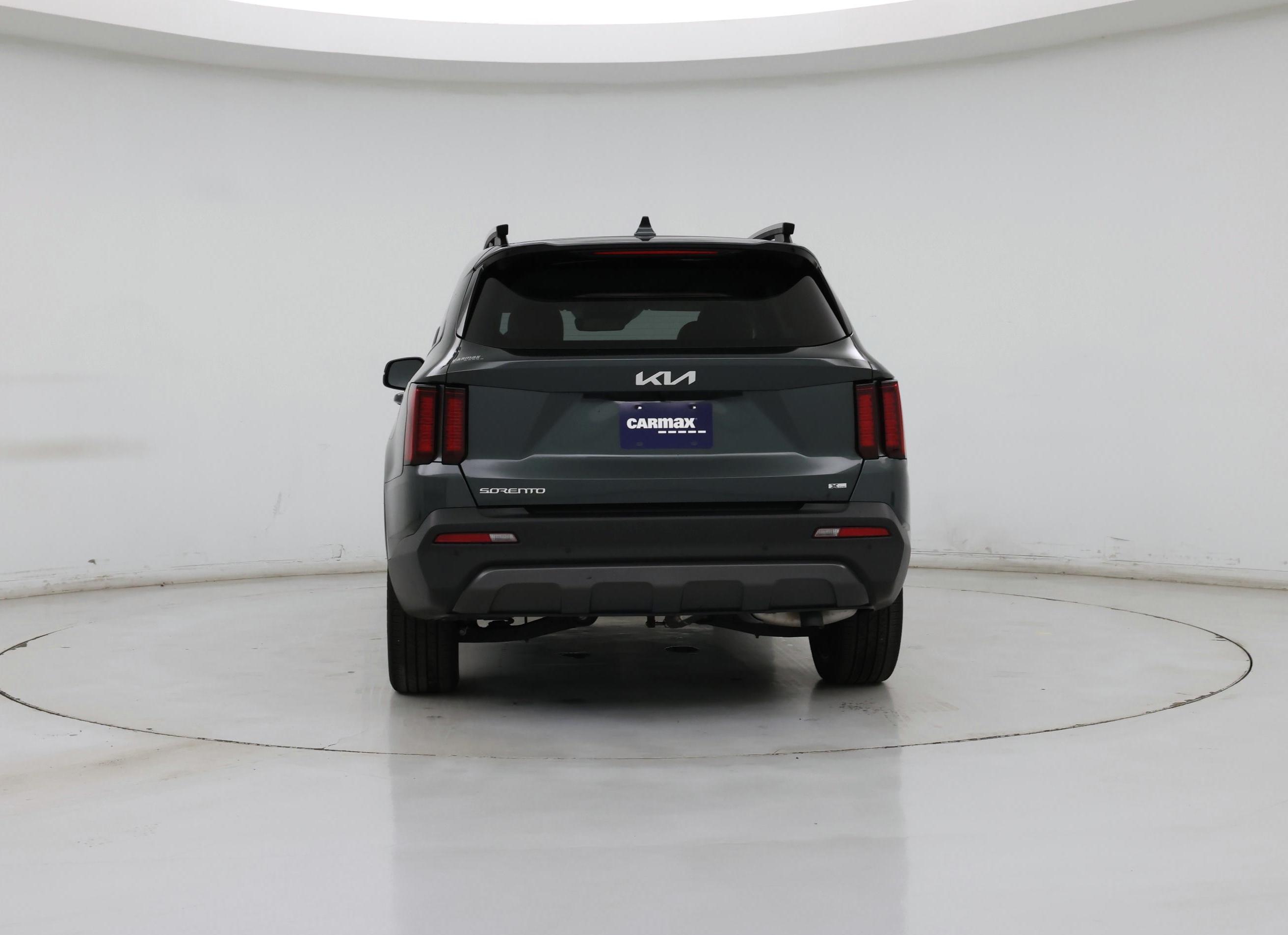 Thumbnail: 2023 Kia Sorento - 6