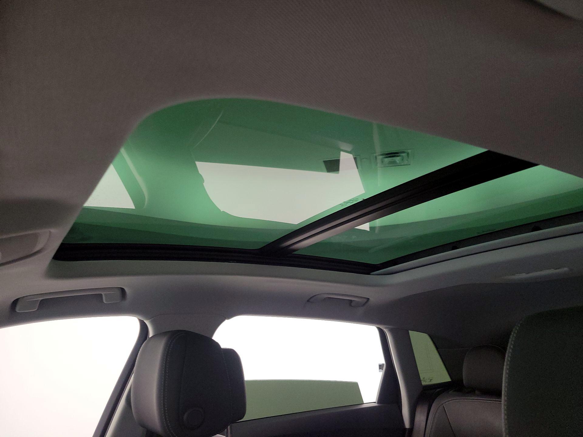 Thumbnail: 2022 Audi e-tron - 20