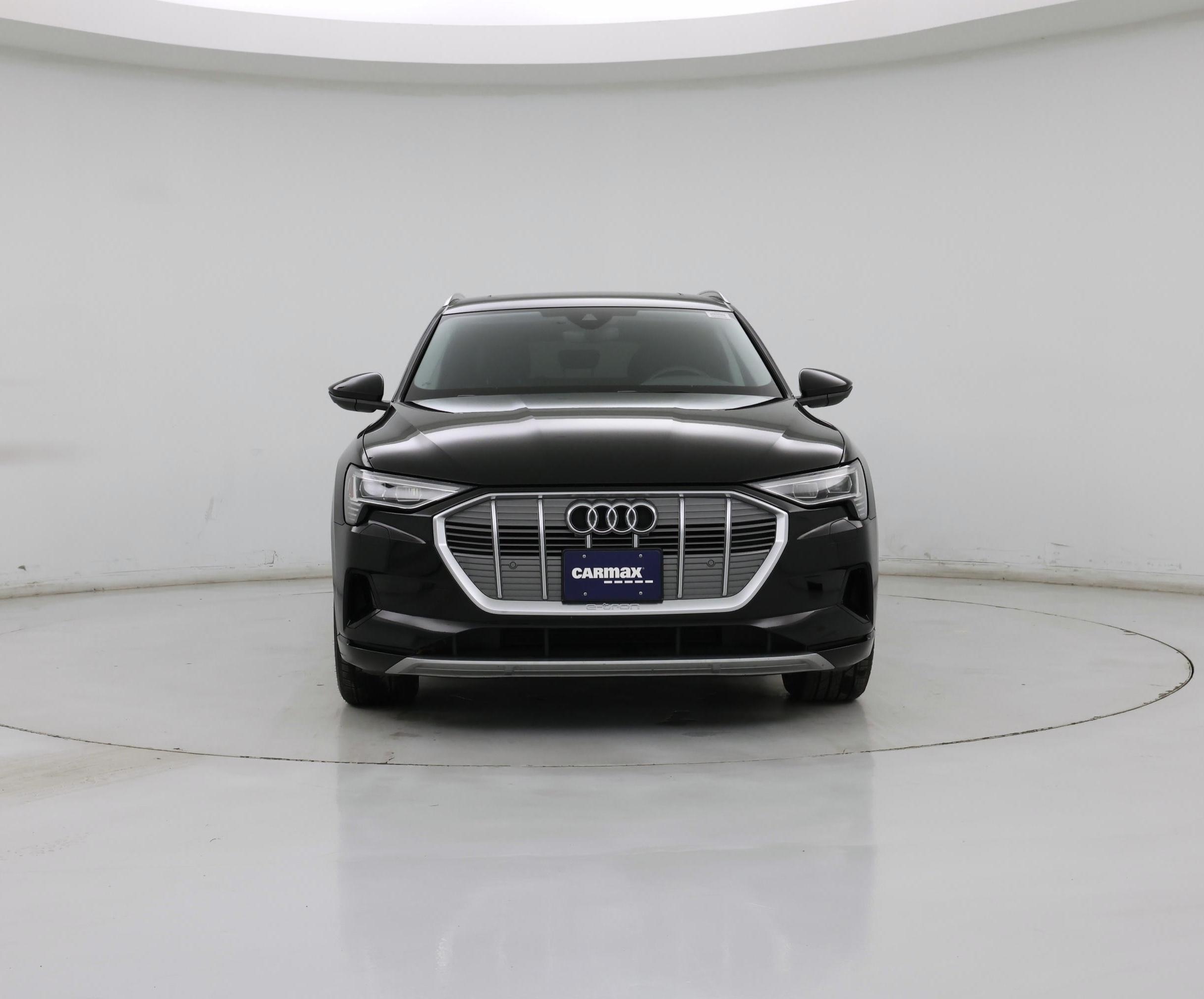 Thumbnail: 2022 Audi e-tron - 5