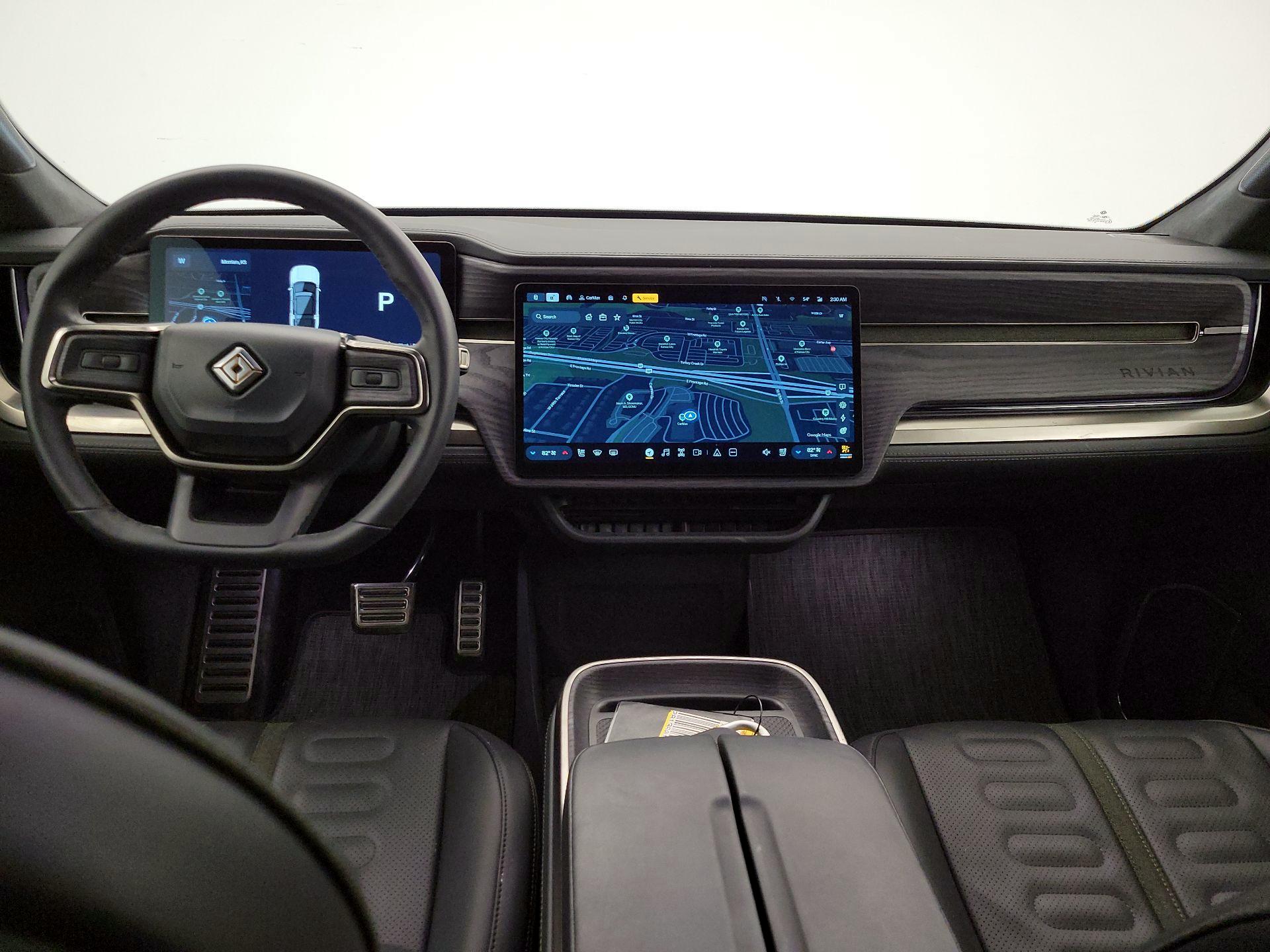 Thumbnail: 2023 Rivian R1S - 8