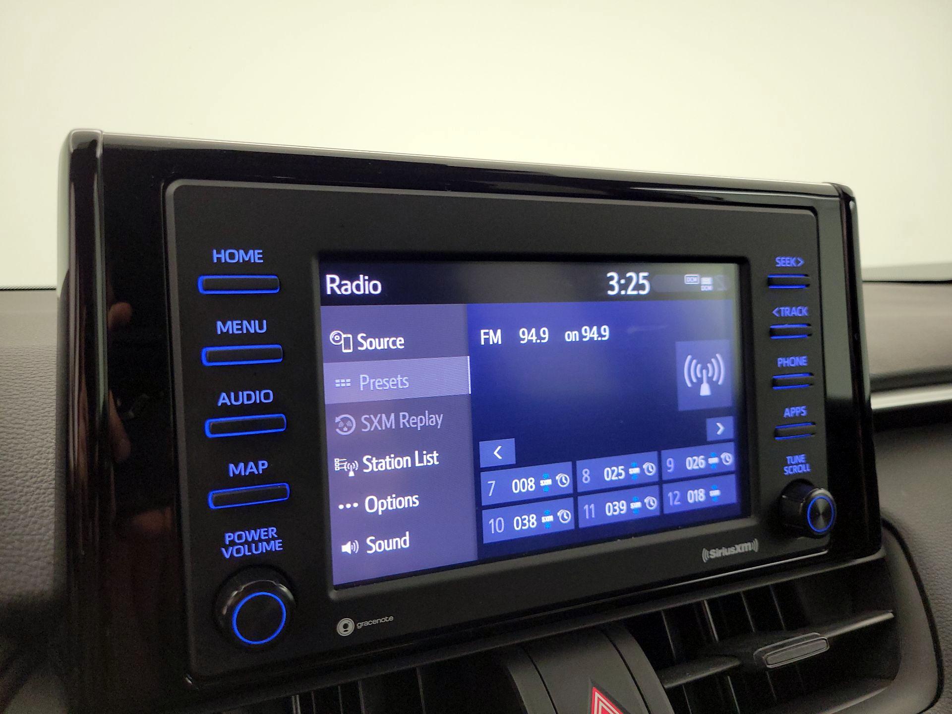 Thumbnail: 2021 Toyota RAV4 - 15