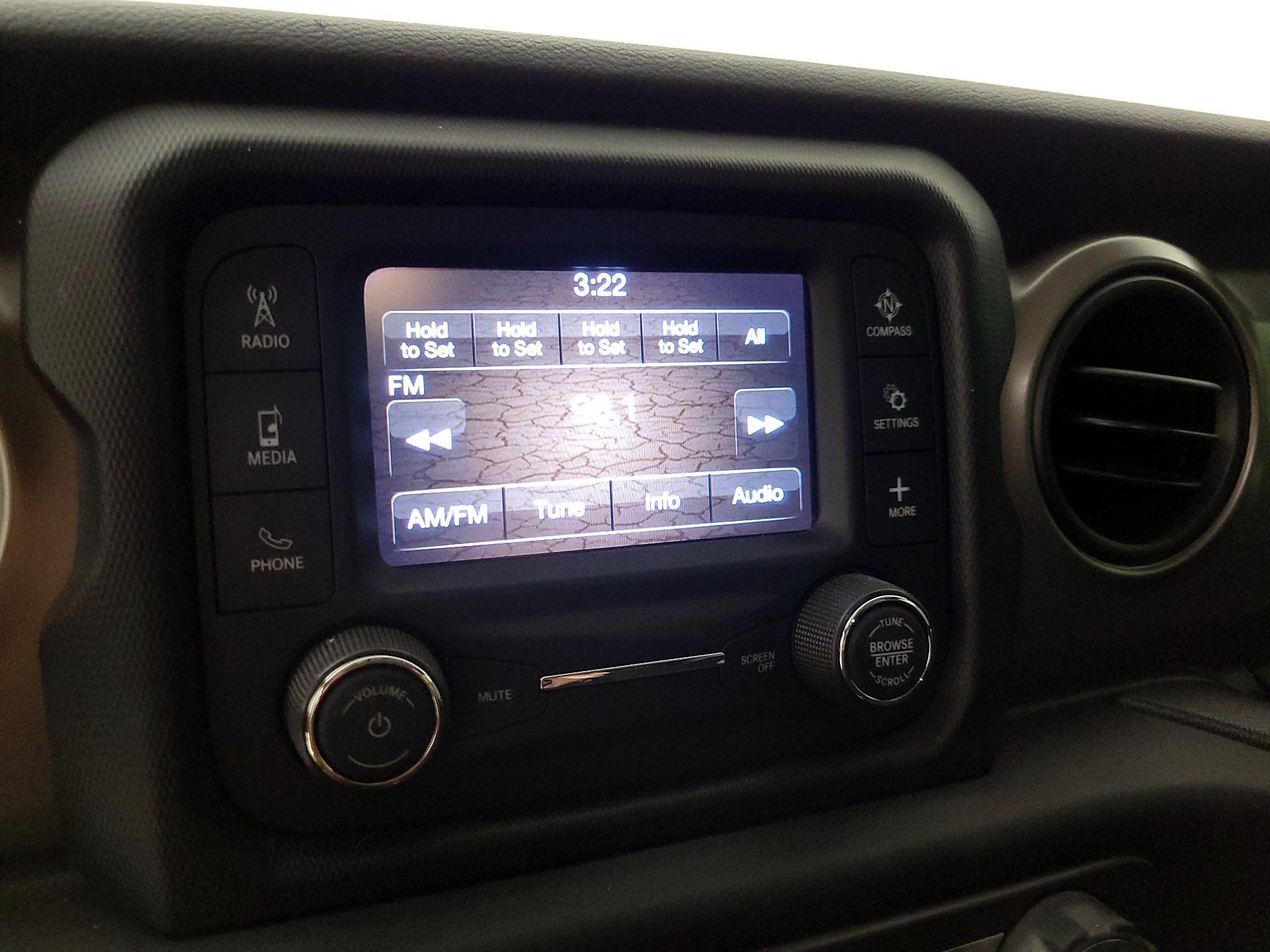 Thumbnail: 2020 Jeep Gladiator - 15