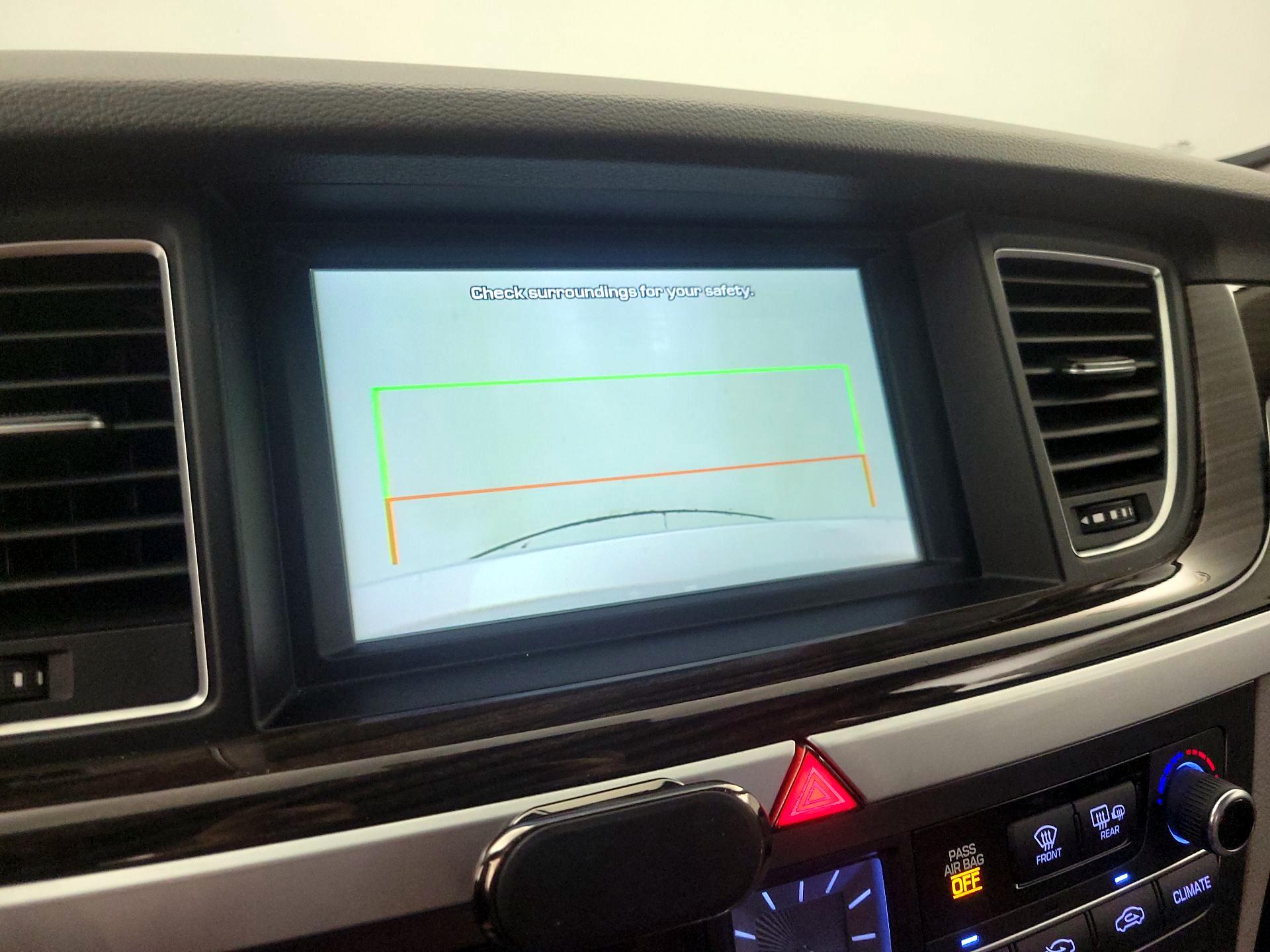 Thumbnail: 2015 Hyundai Genesis - 15