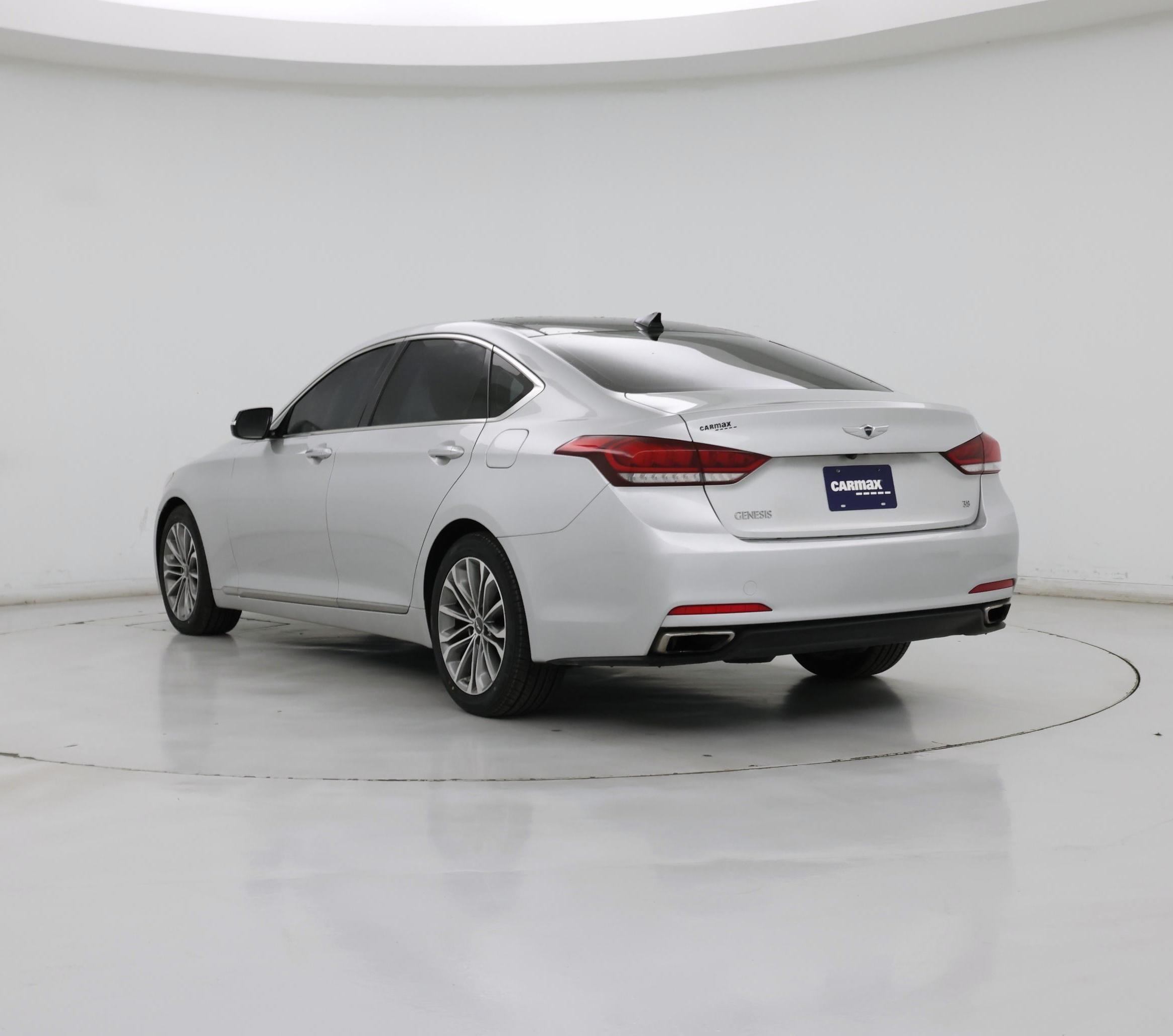 Thumbnail: 2015 Hyundai Genesis - 2