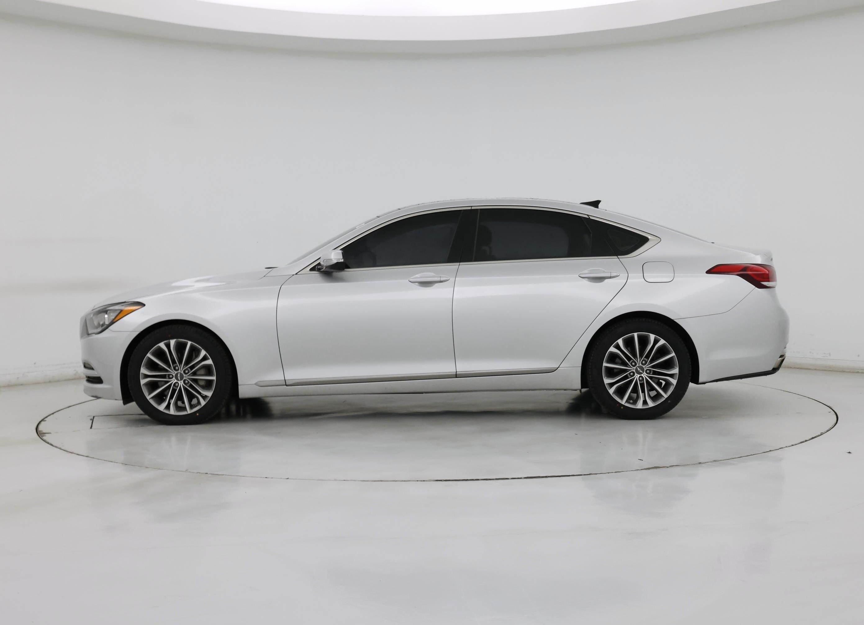 Thumbnail: 2015 Hyundai Genesis - 3