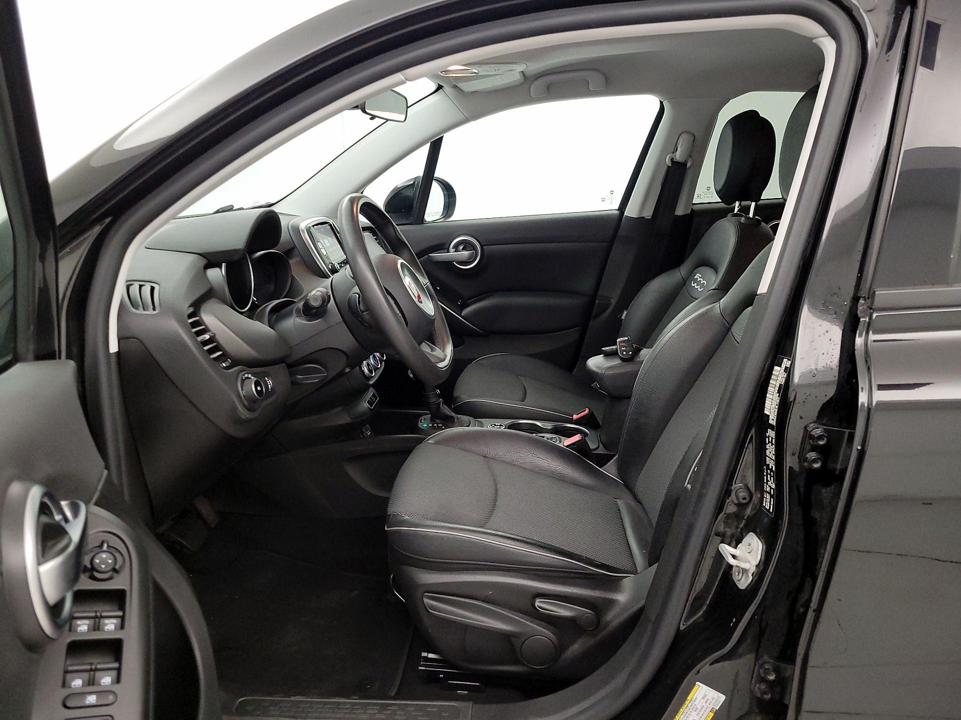 Thumbnail: 2016 Fiat 500X - 11