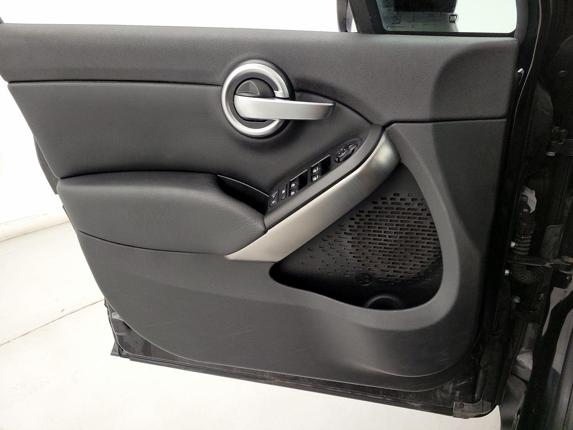 Thumbnail: 2016 Fiat 500X - 12