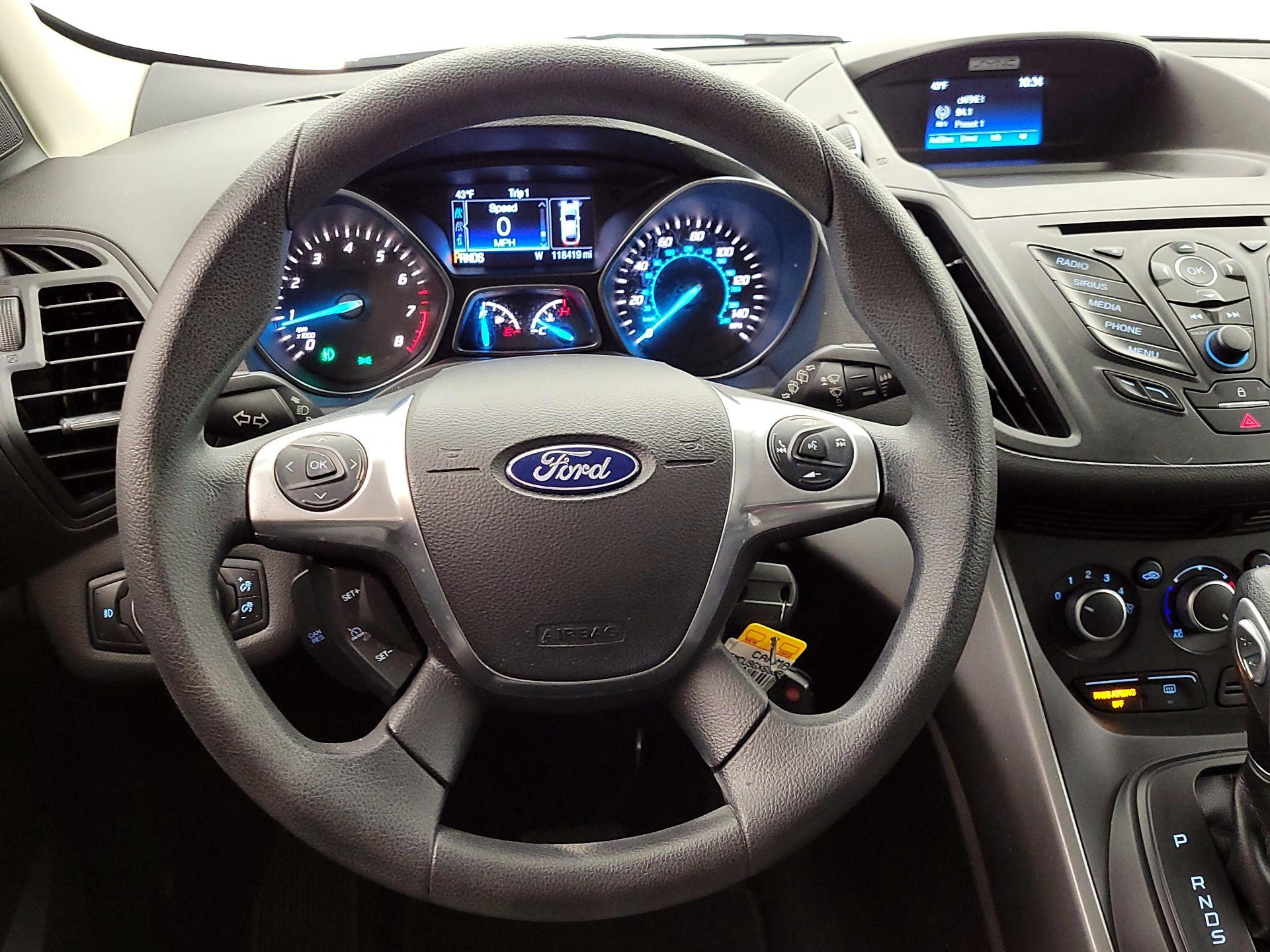 Thumbnail: 2016 Ford Escape - 10