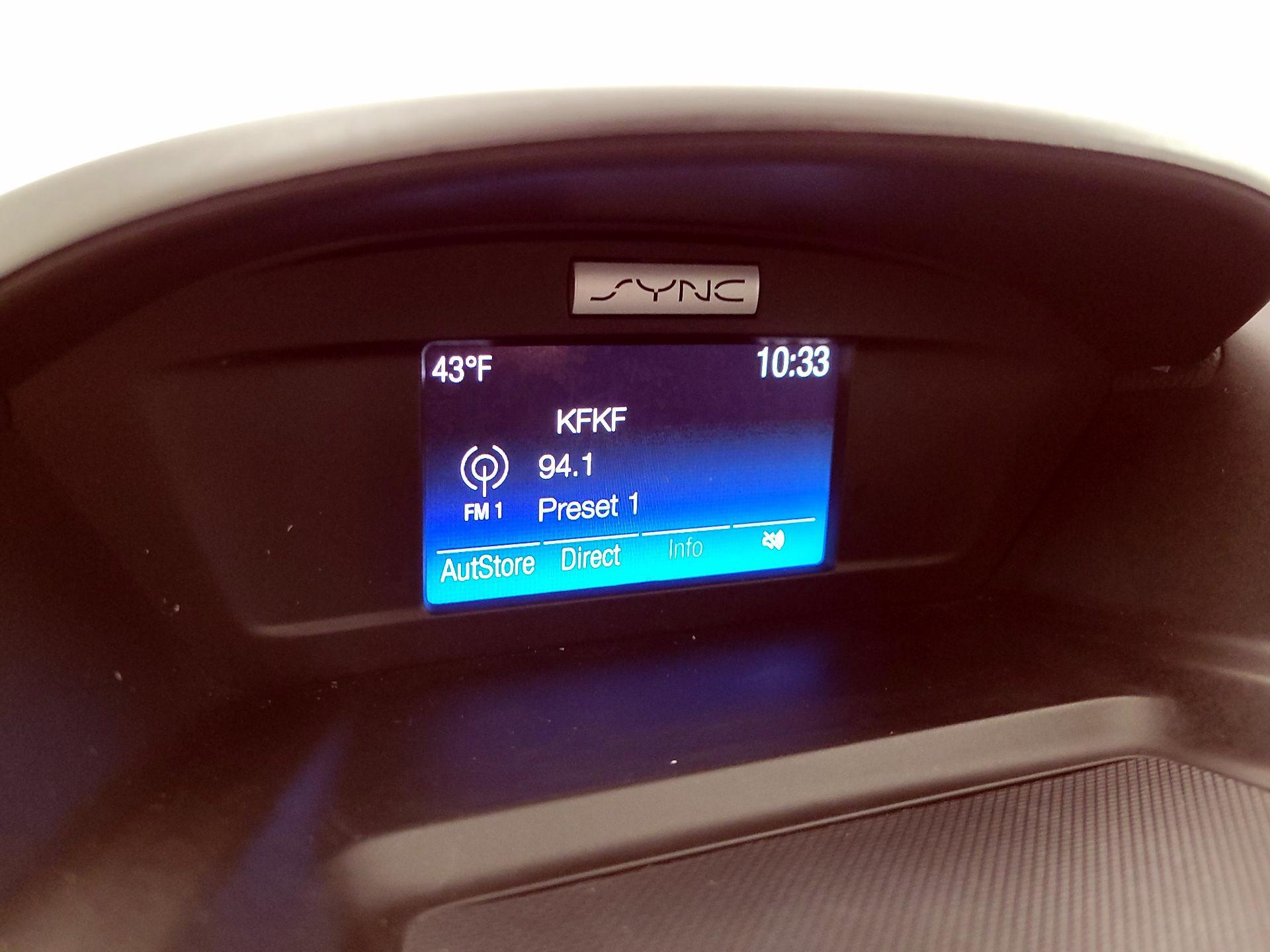 Thumbnail: 2016 Ford Escape - 15