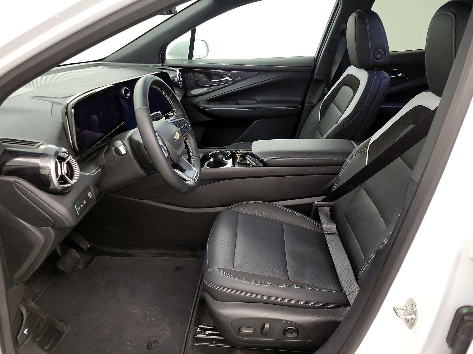 Thumbnail: 2024 Chevrolet Blazer EV - 11