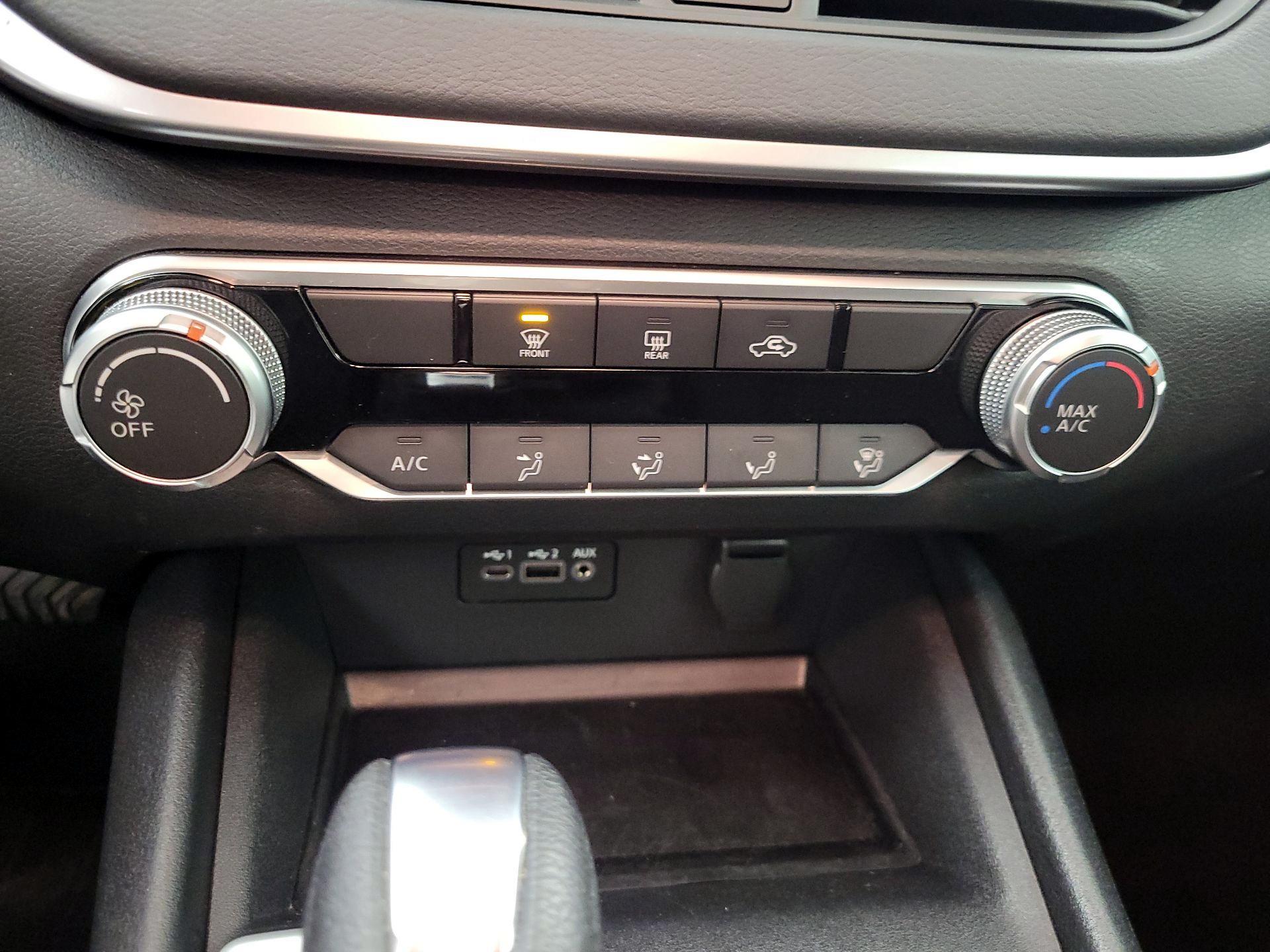 Thumbnail: 2020 Nissan Altima - 16