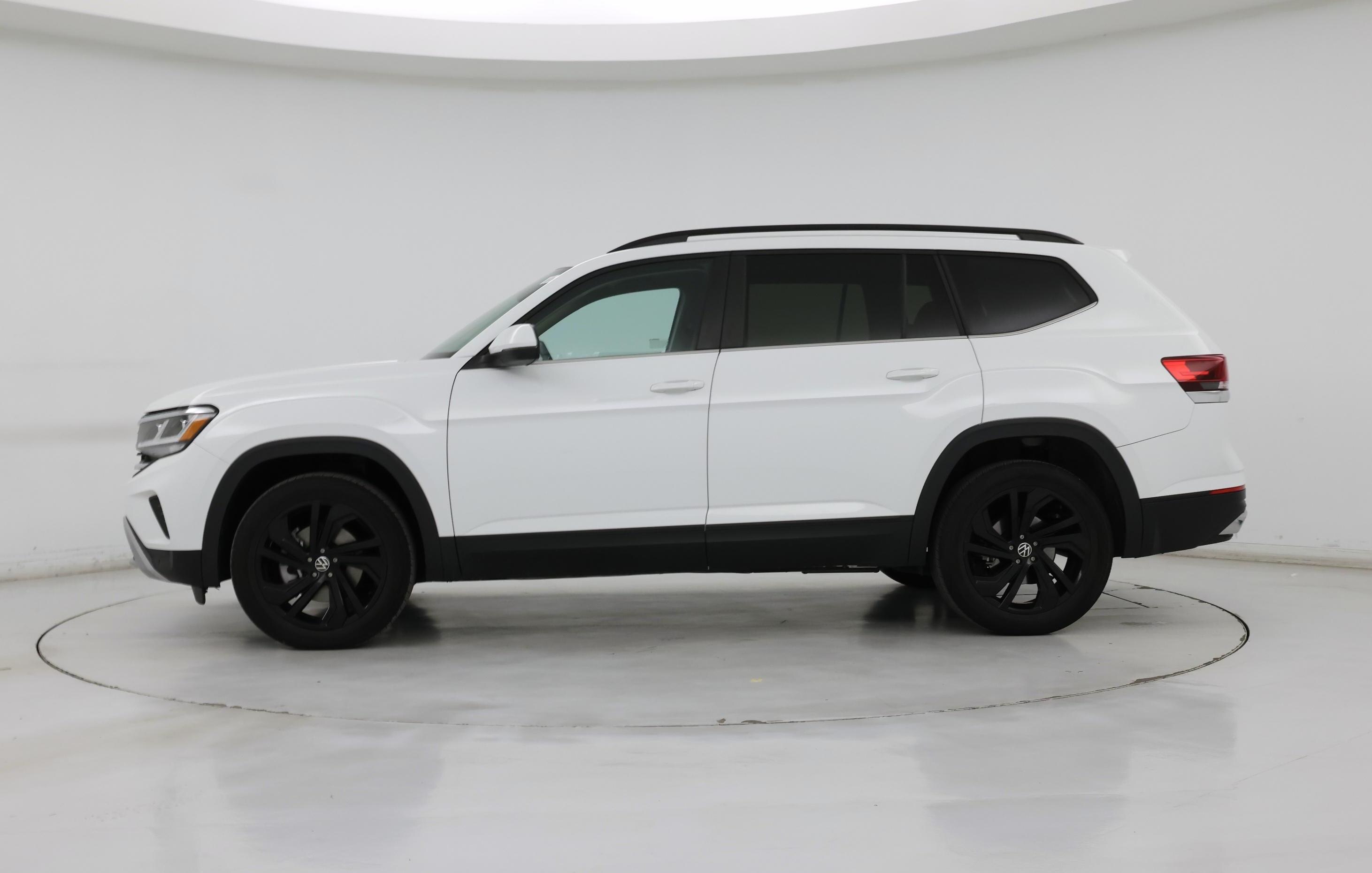 Thumbnail: 2023 Volkswagen Atlas - 3