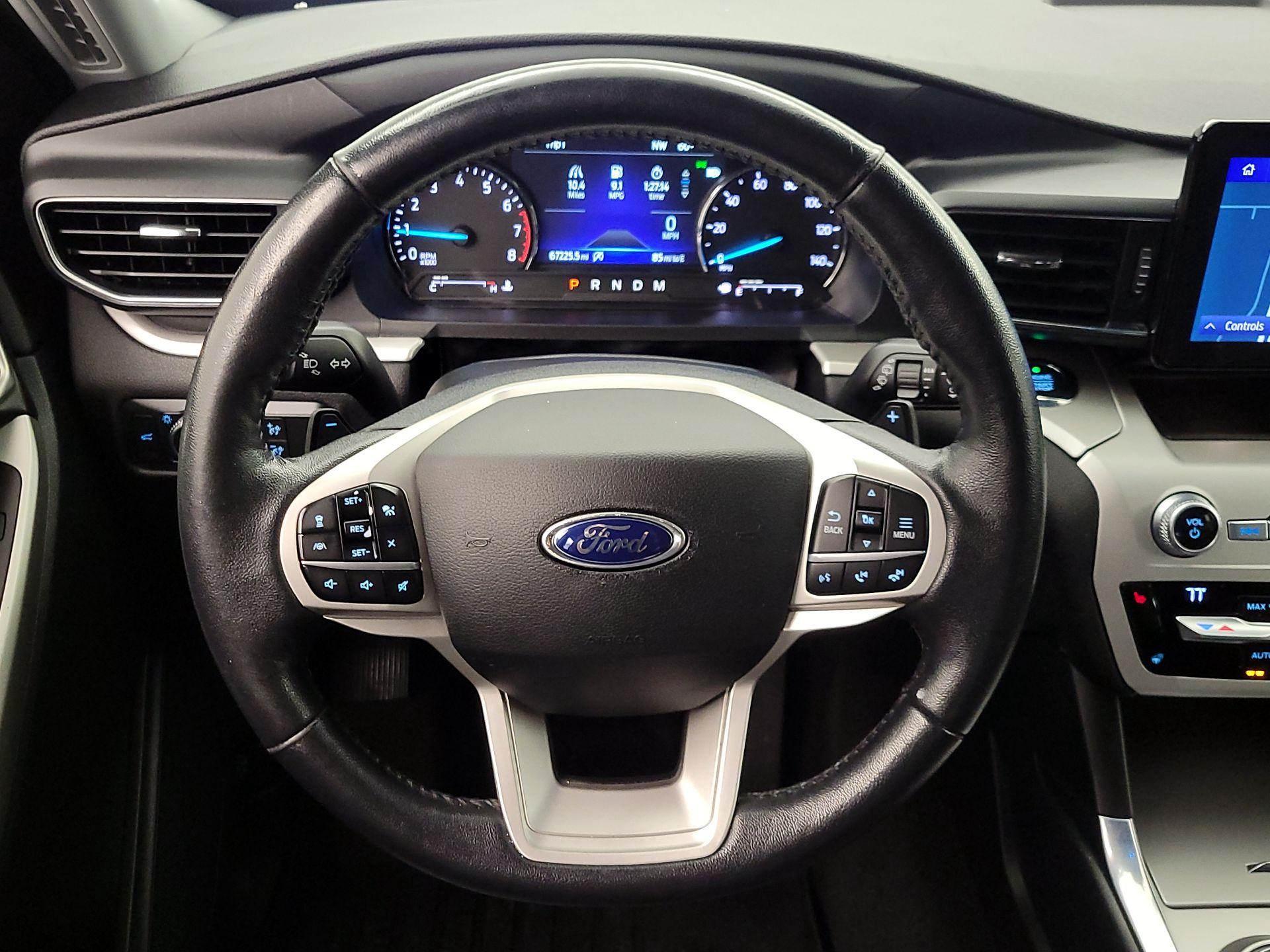 Thumbnail: 2020 Ford Explorer - 10