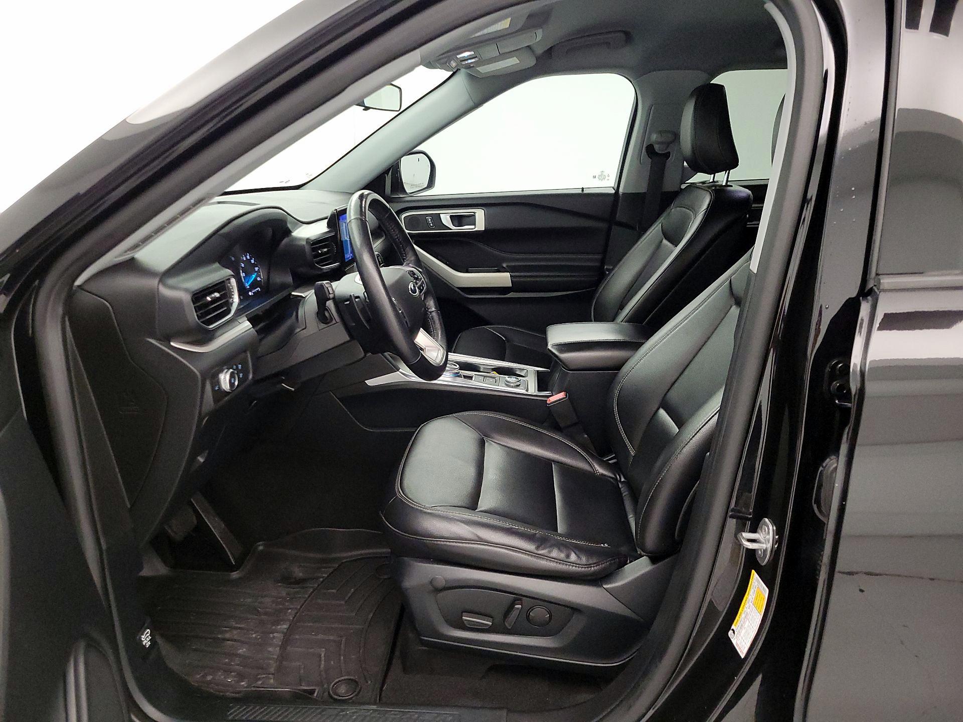 Thumbnail: 2020 Ford Explorer - 11