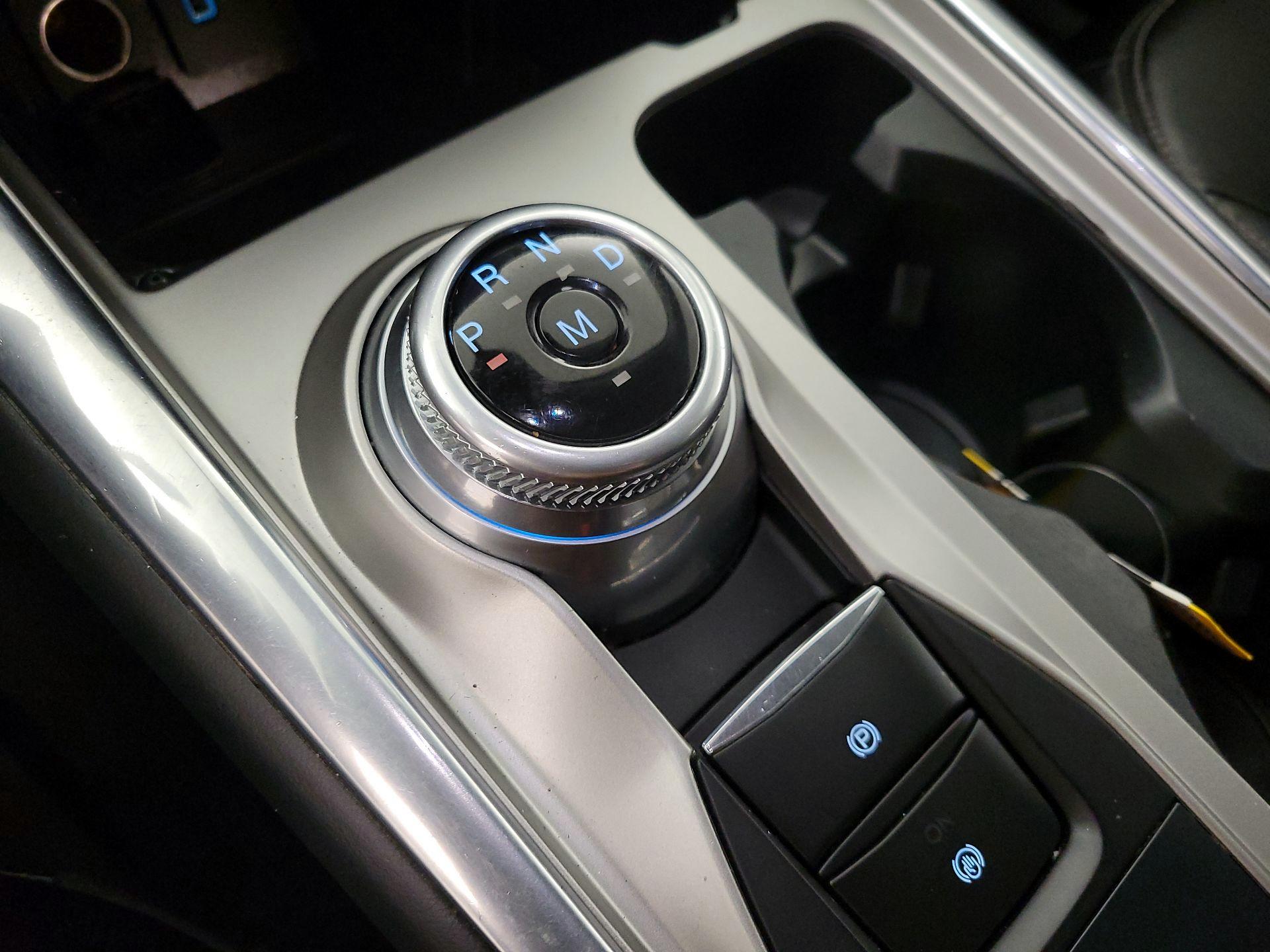 Thumbnail: 2020 Ford Explorer - 17