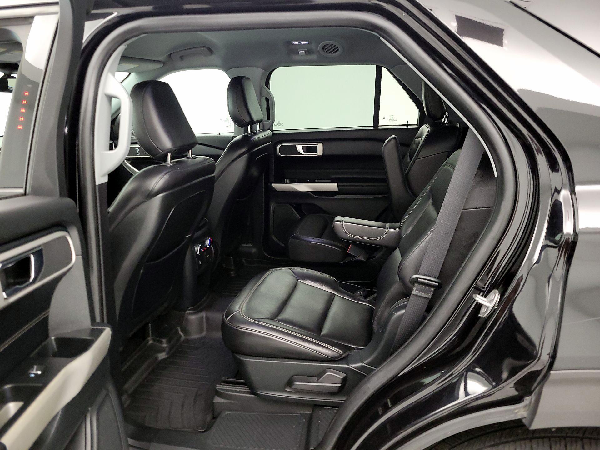 Thumbnail: 2020 Ford Explorer - 19