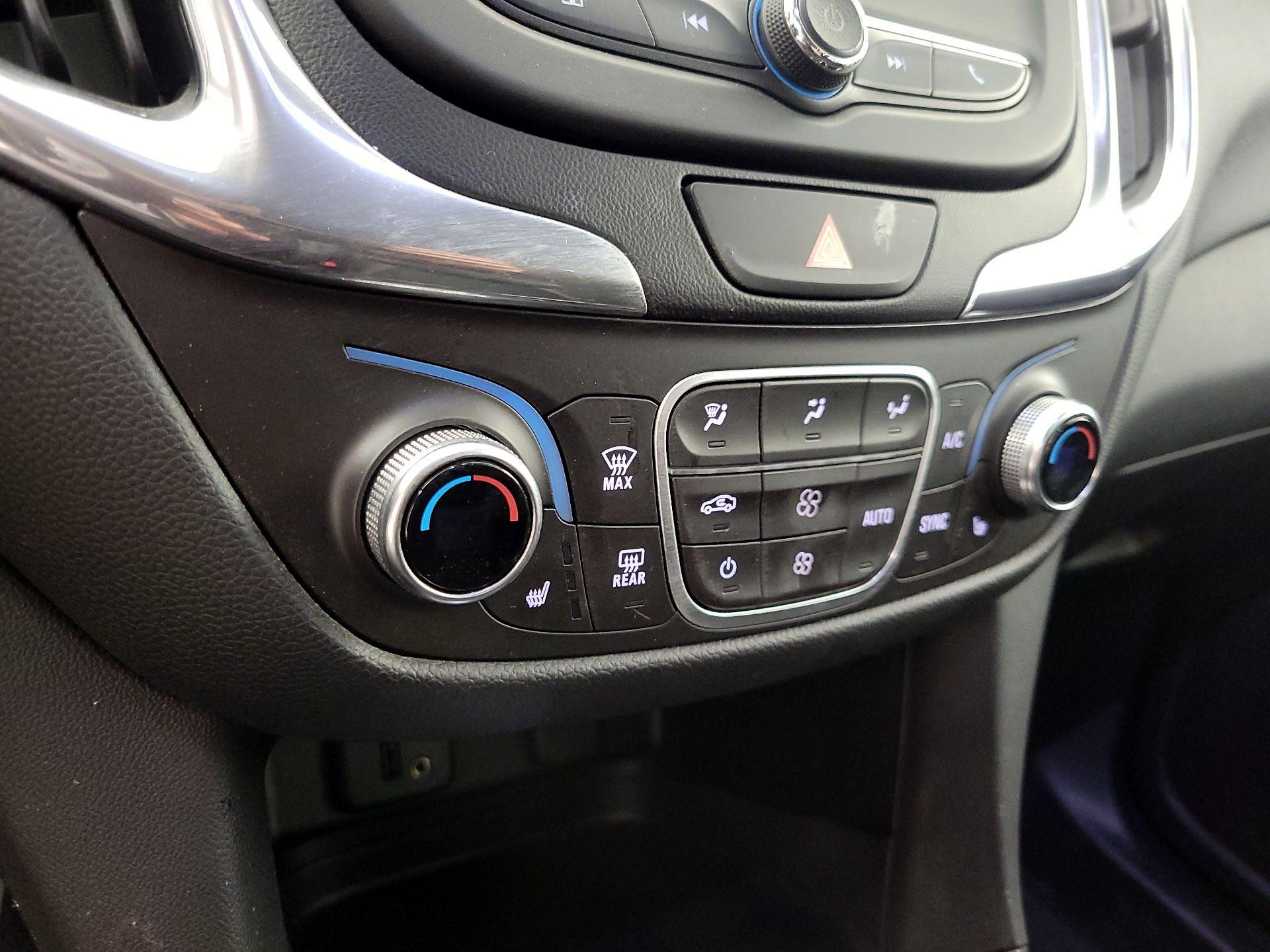 Thumbnail: 2018 Chevrolet Equinox - 16