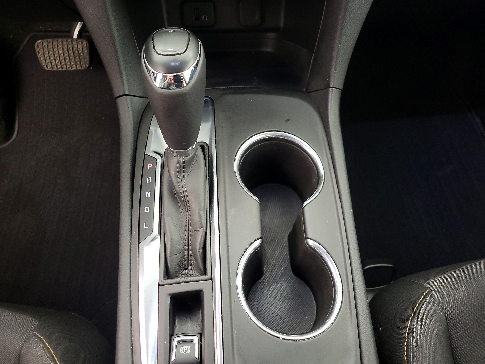 Thumbnail: 2018 Chevrolet Equinox - 17