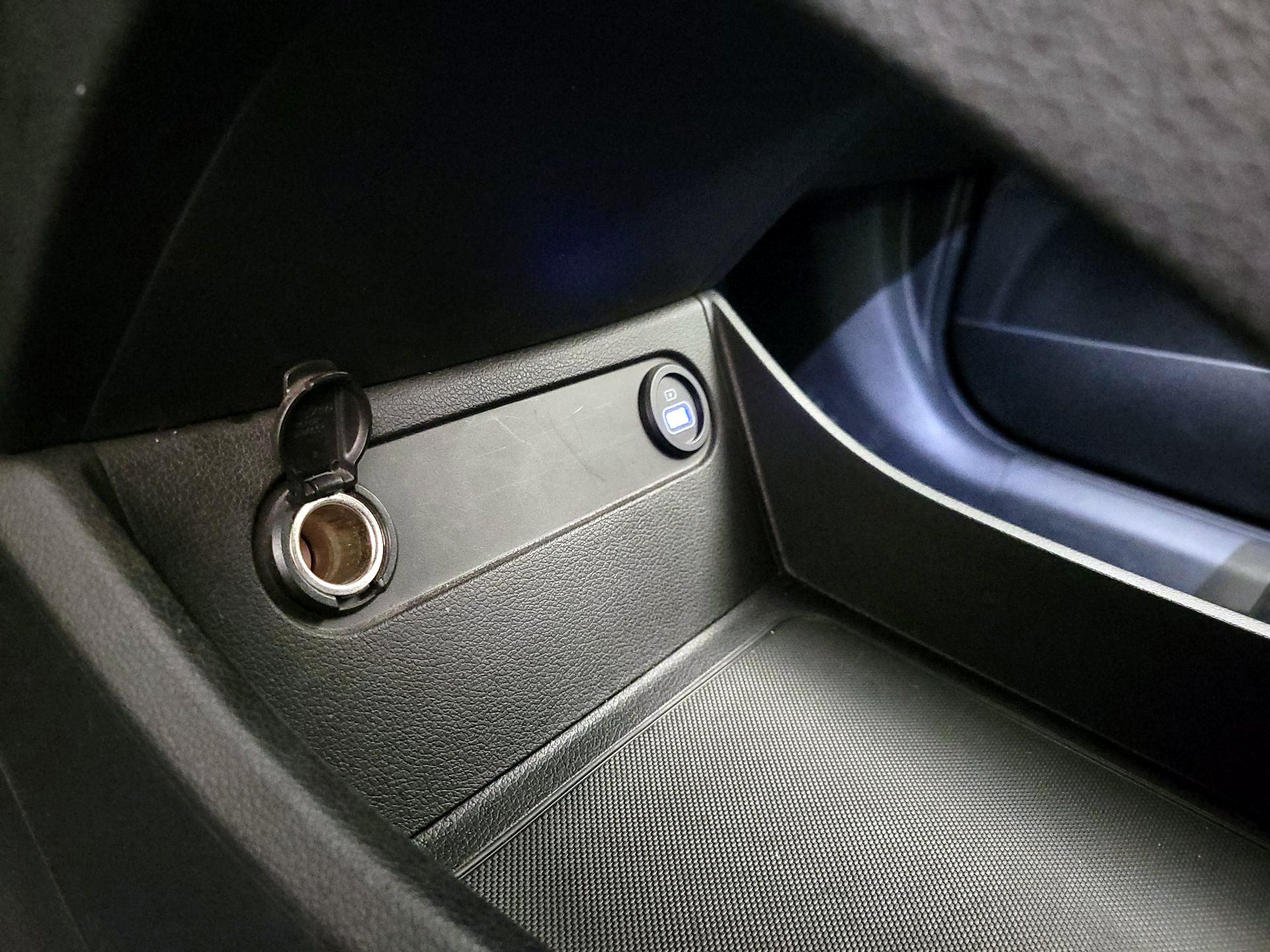 Thumbnail: 2023 Hyundai Santa Fe - 19