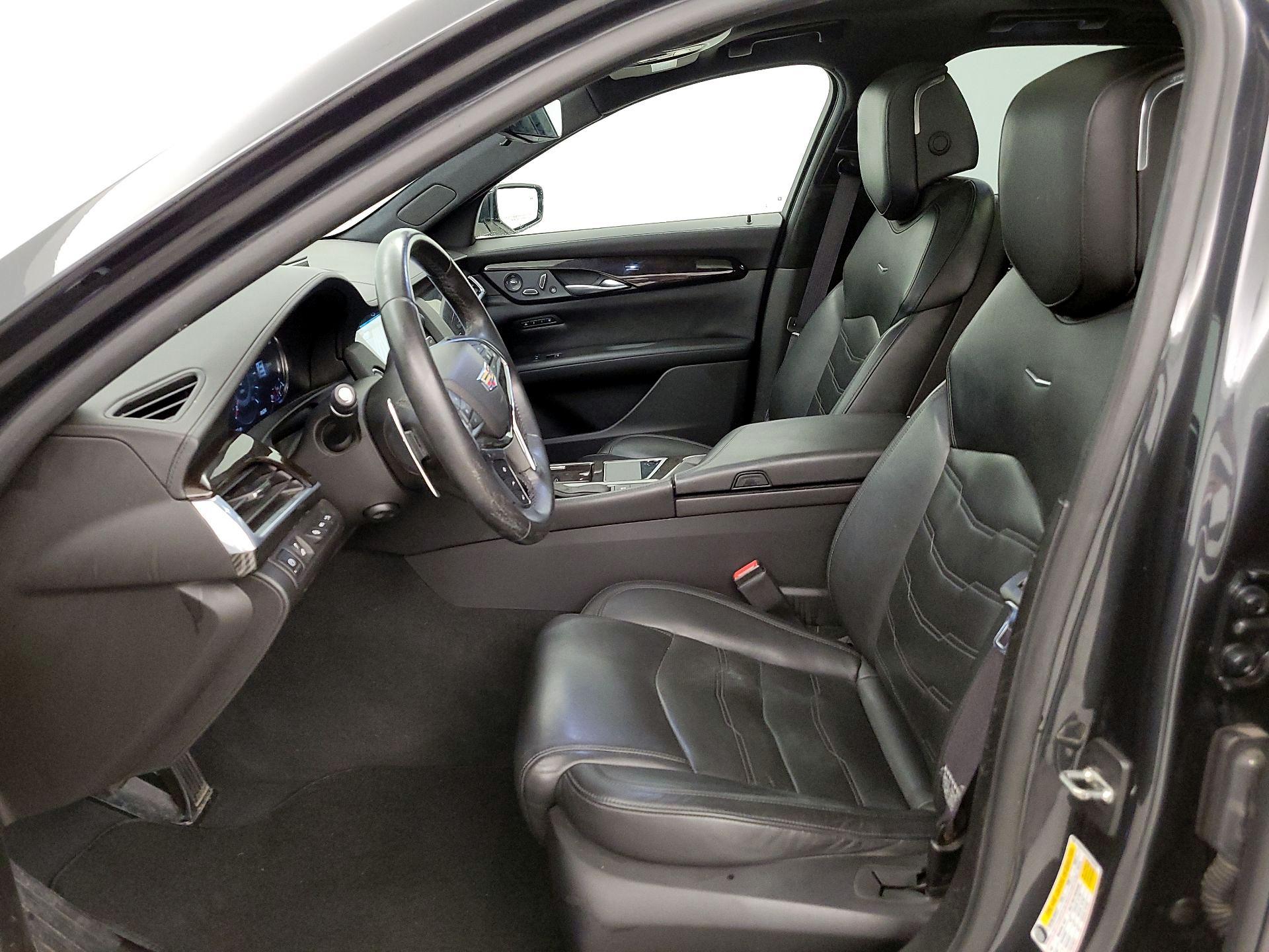 Thumbnail: 2016 Cadillac CT6 - 11