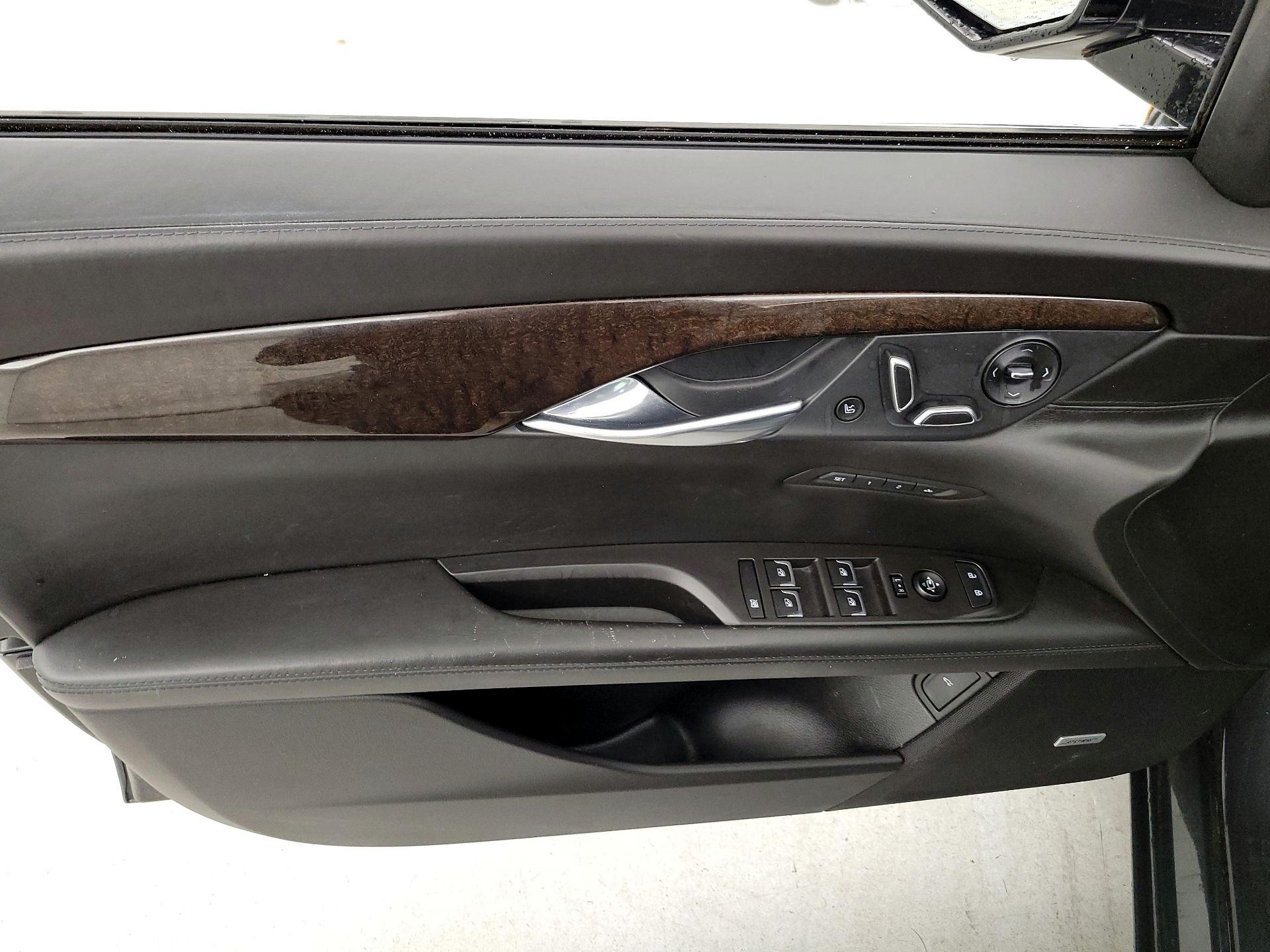 Thumbnail: 2016 Cadillac CT6 - 12