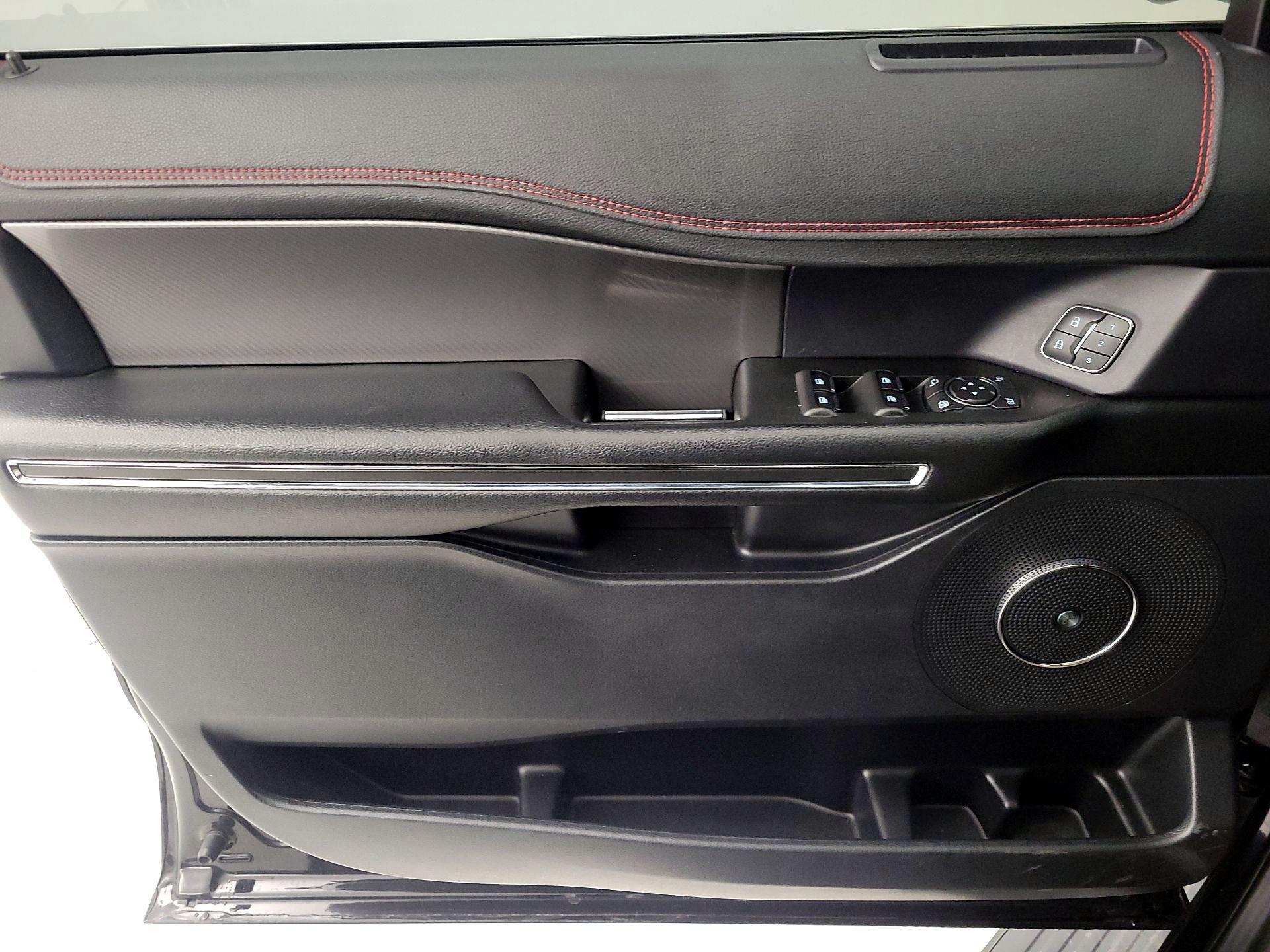 Thumbnail: 2020 Ford Expedition - 12