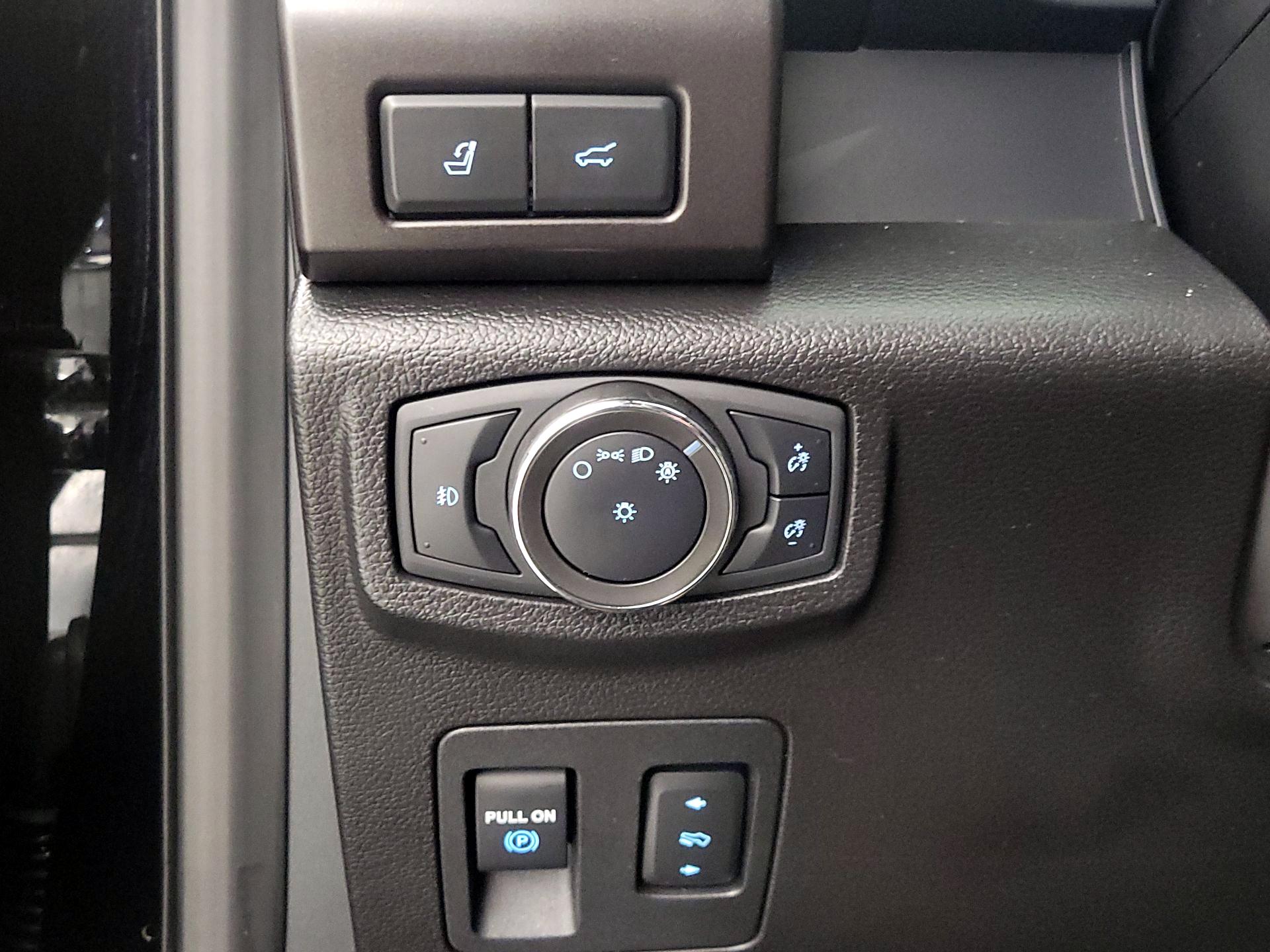 Thumbnail: 2020 Ford Expedition - 13