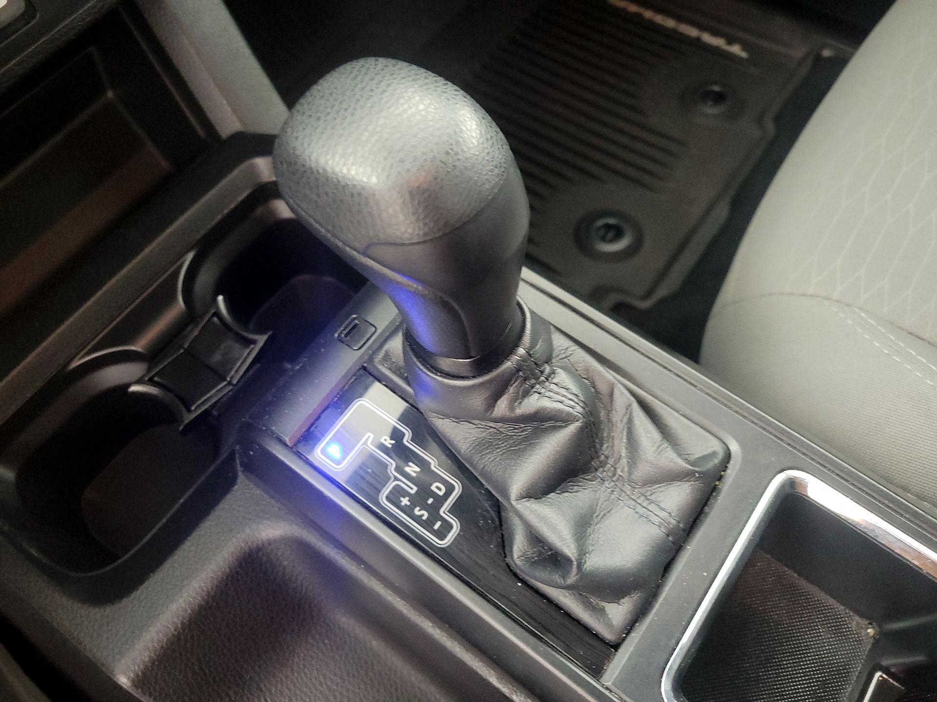 Thumbnail: 2019 Toyota Tacoma - 17