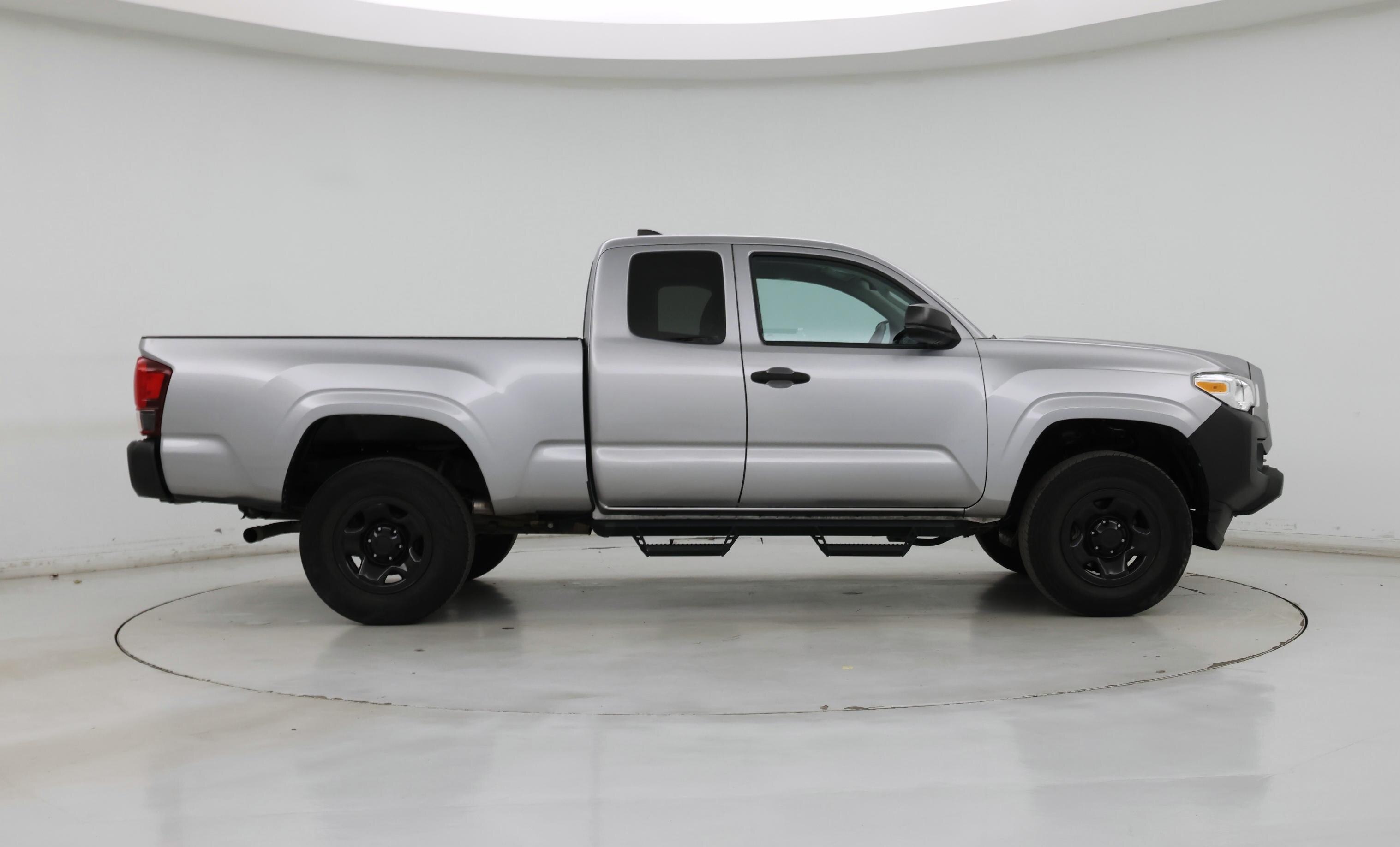 Thumbnail: 2019 Toyota Tacoma - 7
