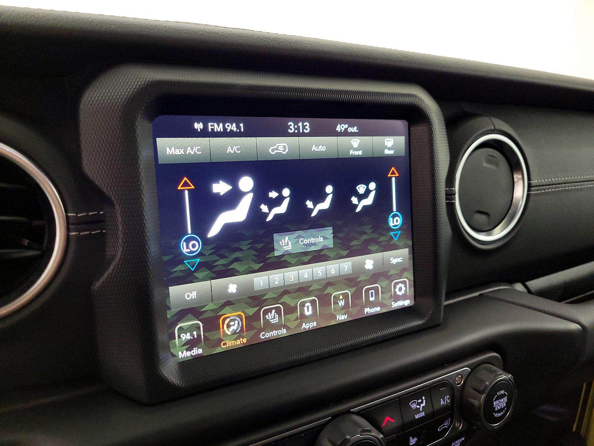 Thumbnail: 2023 Jeep Wrangler - 17