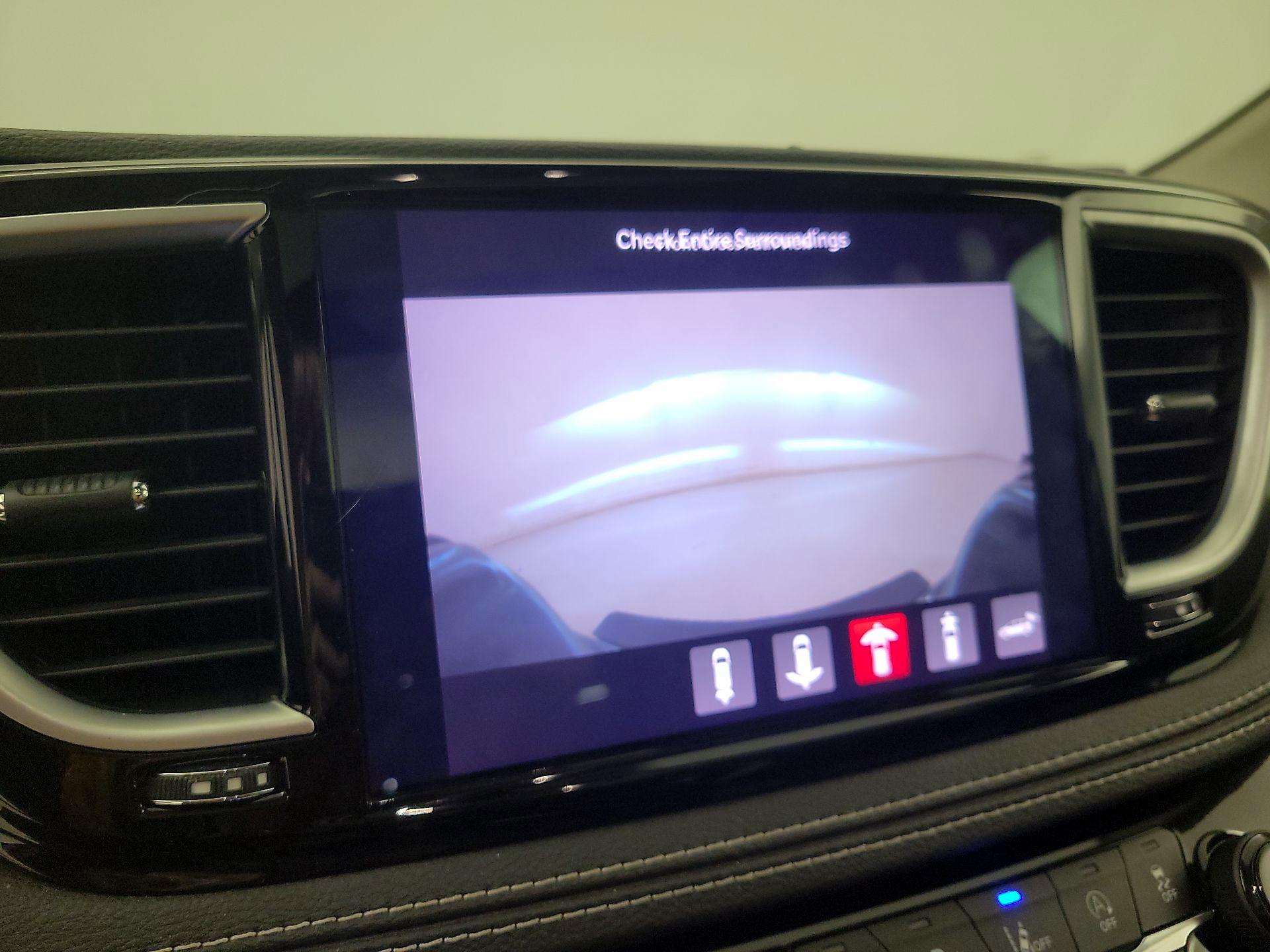 Thumbnail: 2022 Chrysler Pacifica - 15