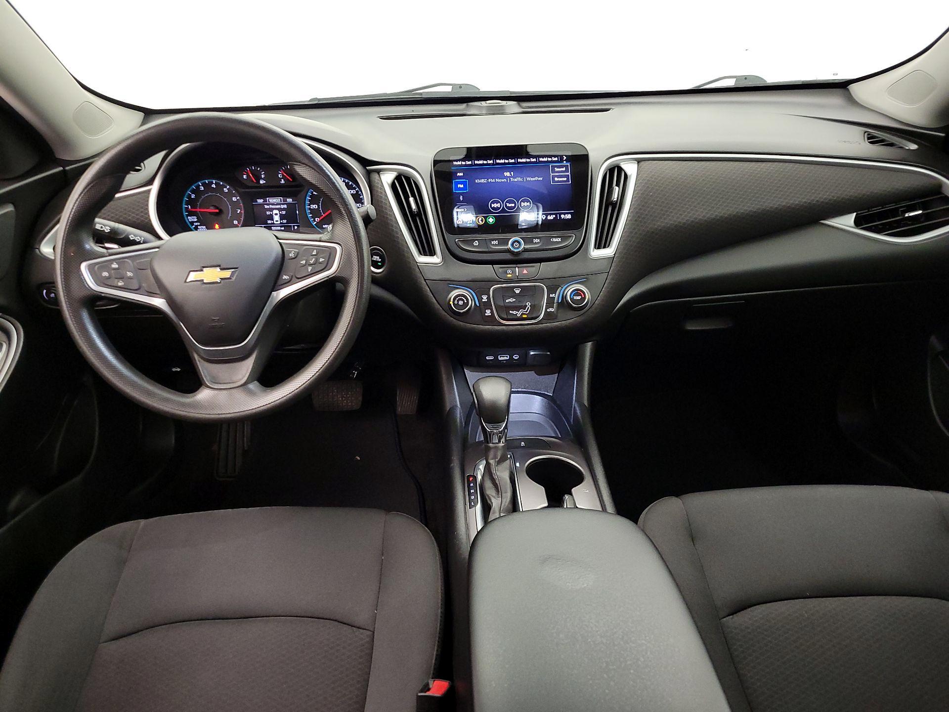 Thumbnail: 2022 Chevrolet Malibu - 9