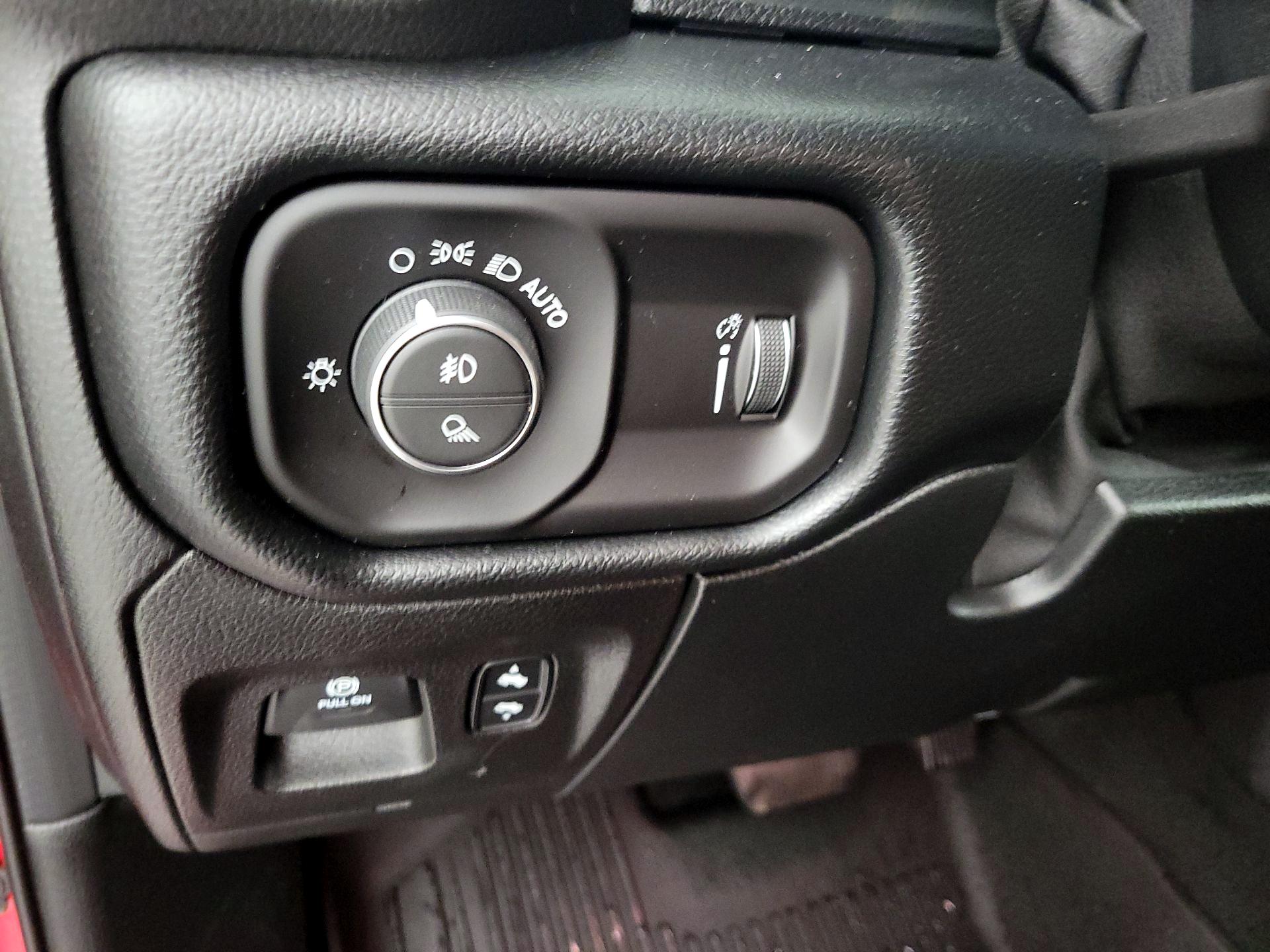 Thumbnail: 2021 RAM 1500 - 13