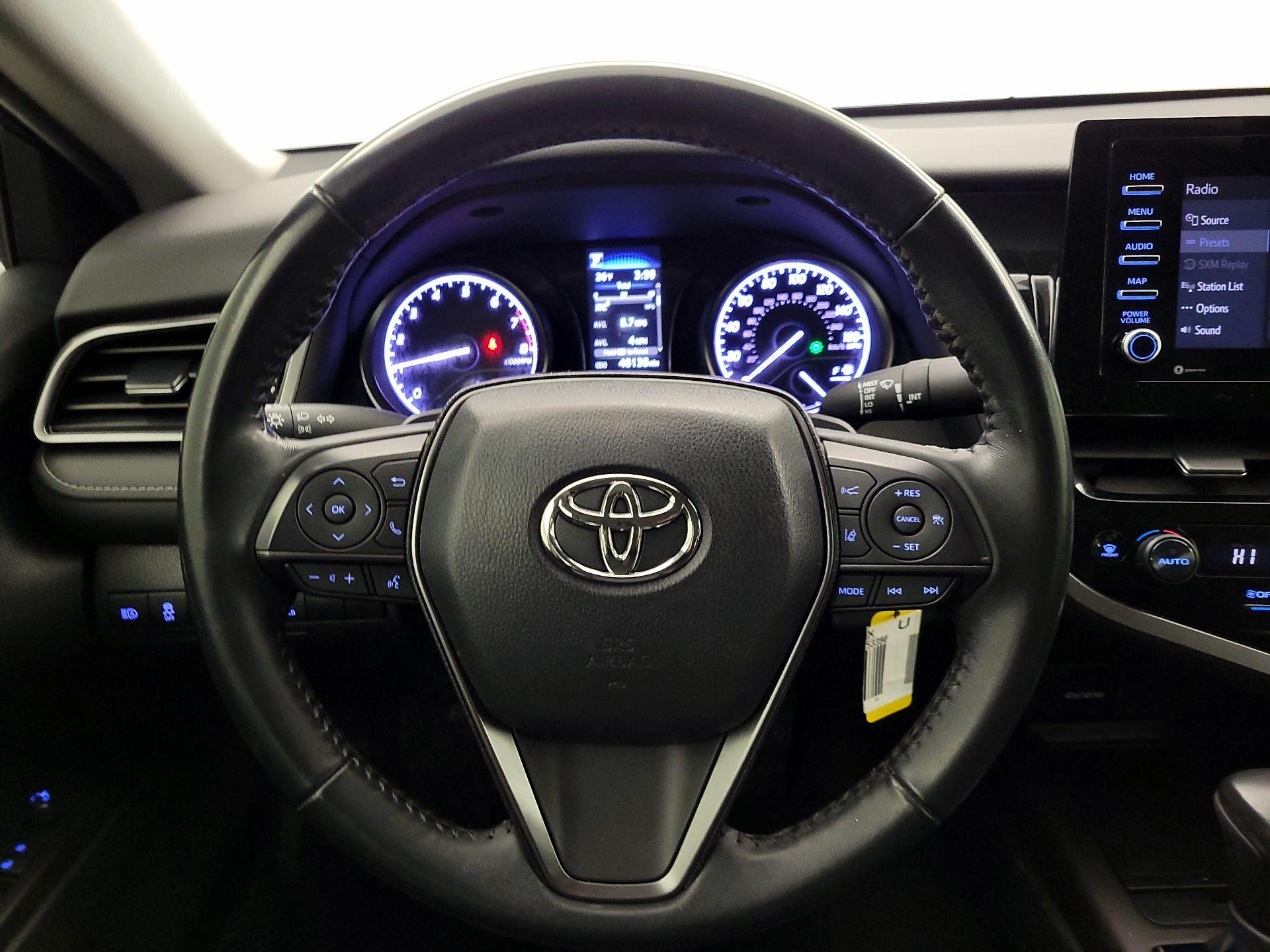 Thumbnail: 2023 Toyota Camry - 10