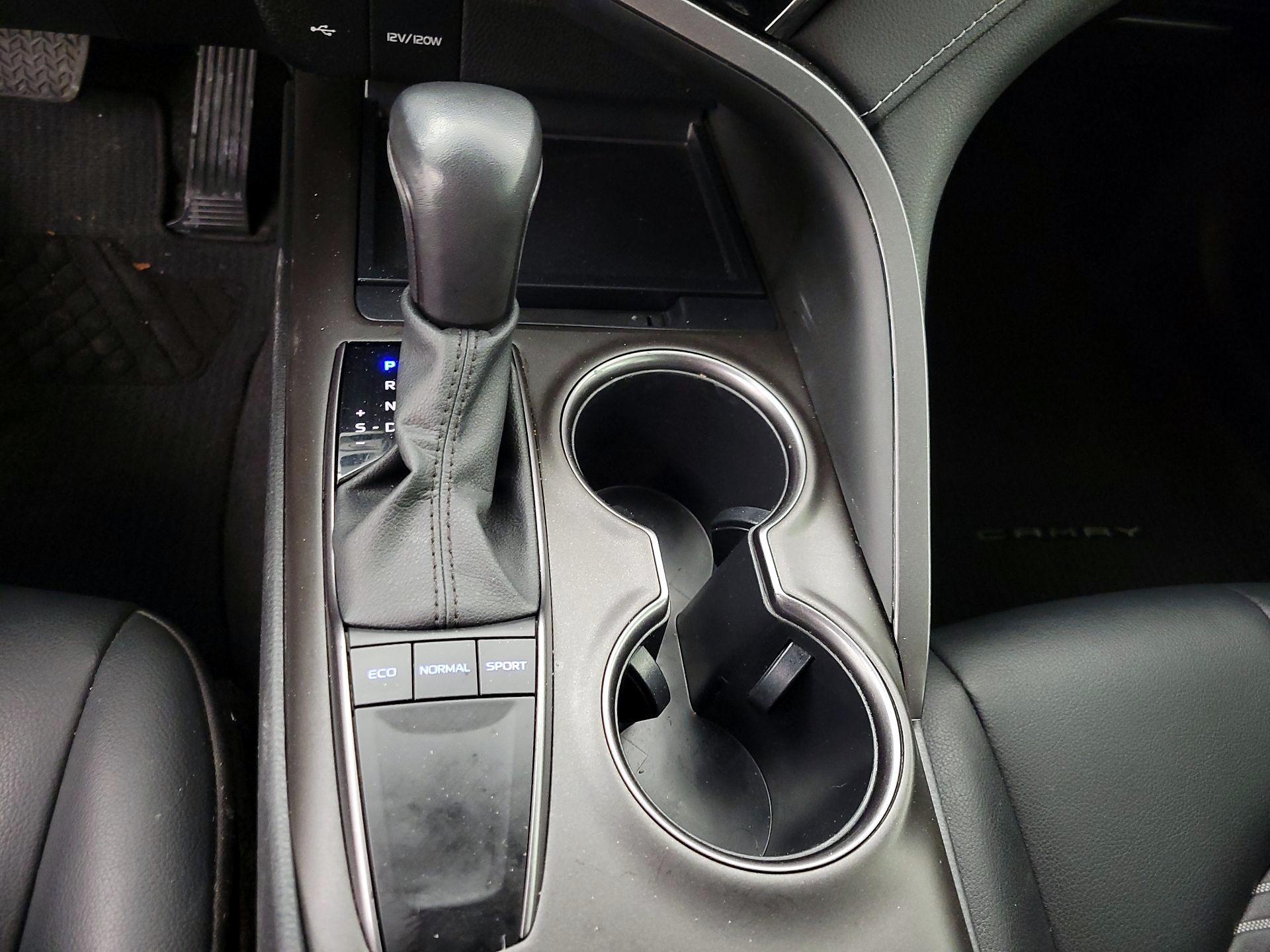 Thumbnail: 2023 Toyota Camry - 17