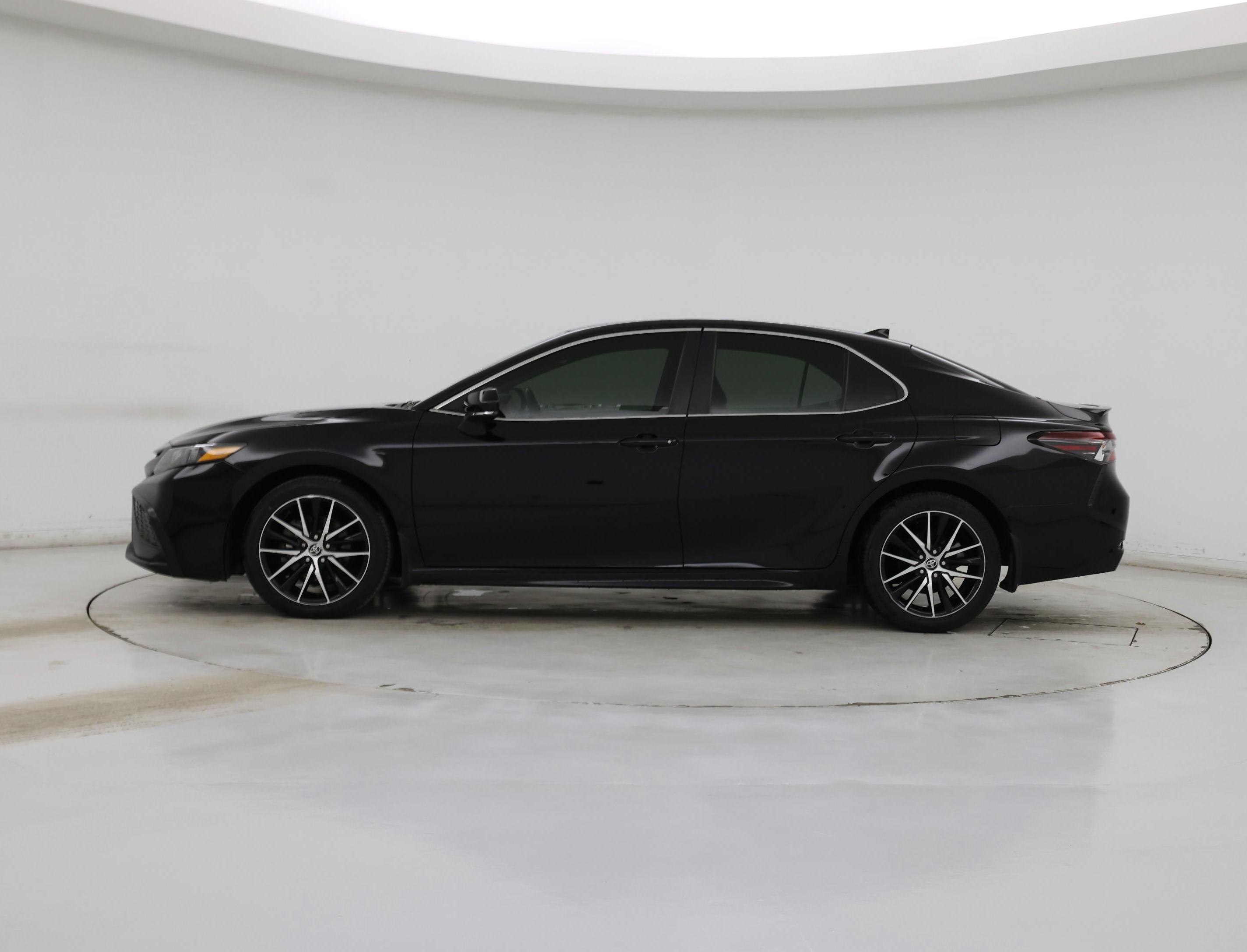 Thumbnail: 2023 Toyota Camry - 3