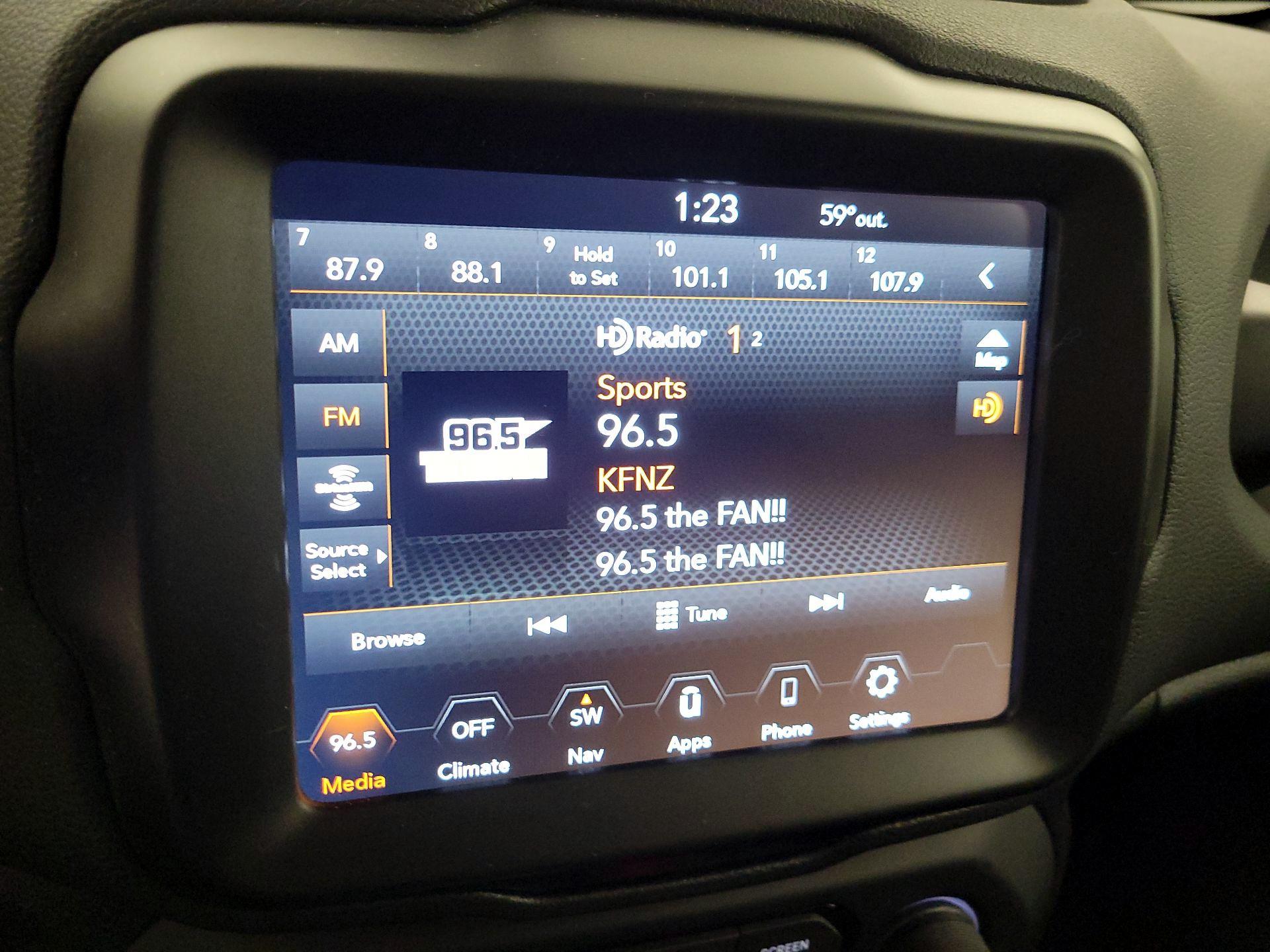 Thumbnail: 2023 Jeep Renegade - 15