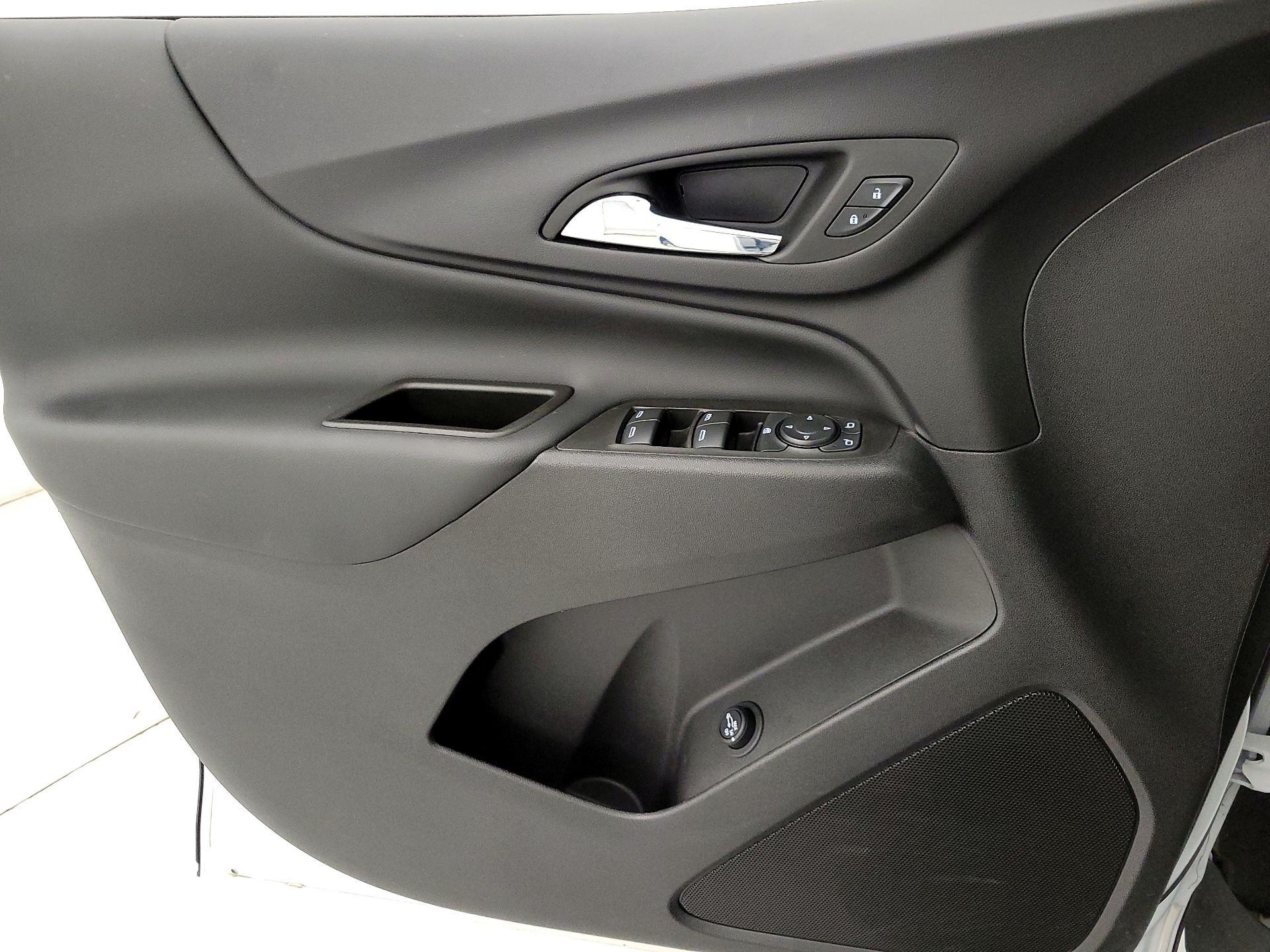 Thumbnail: 2024 Chevrolet Equinox - 12