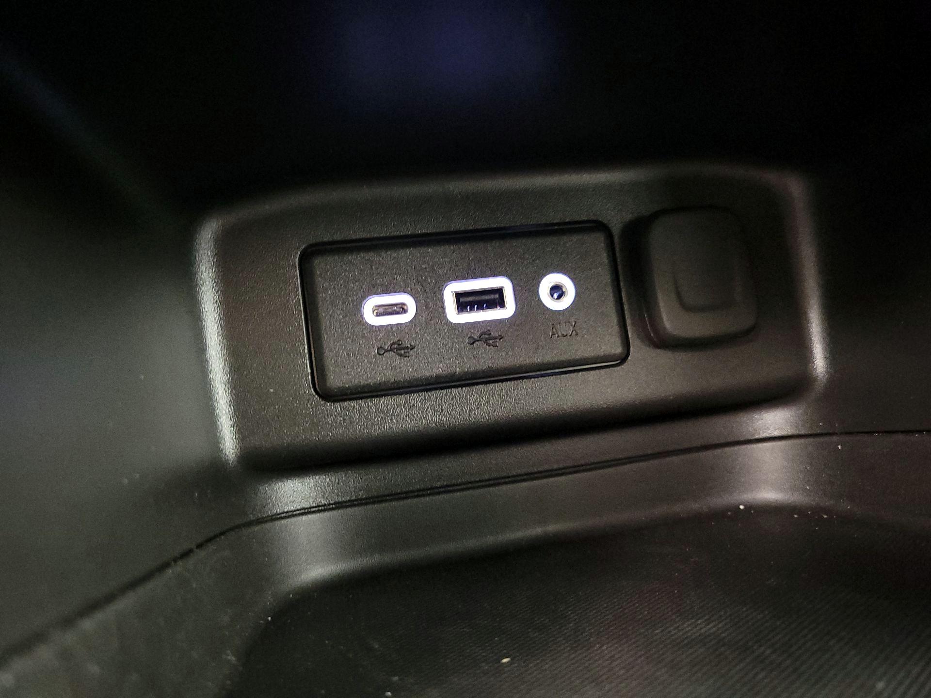 Thumbnail: 2024 Chevrolet Equinox - 18