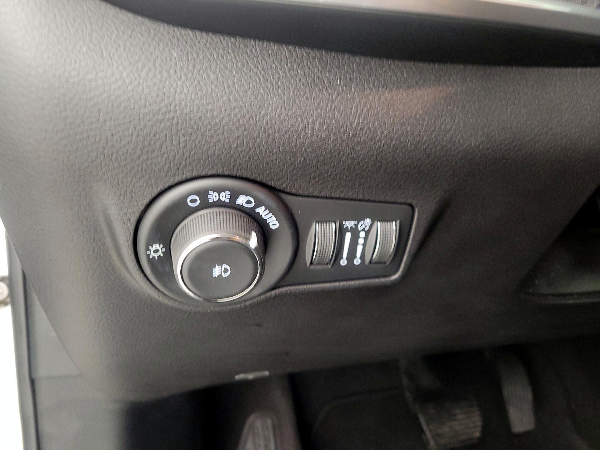 Thumbnail: 2024 Jeep Compass - 13